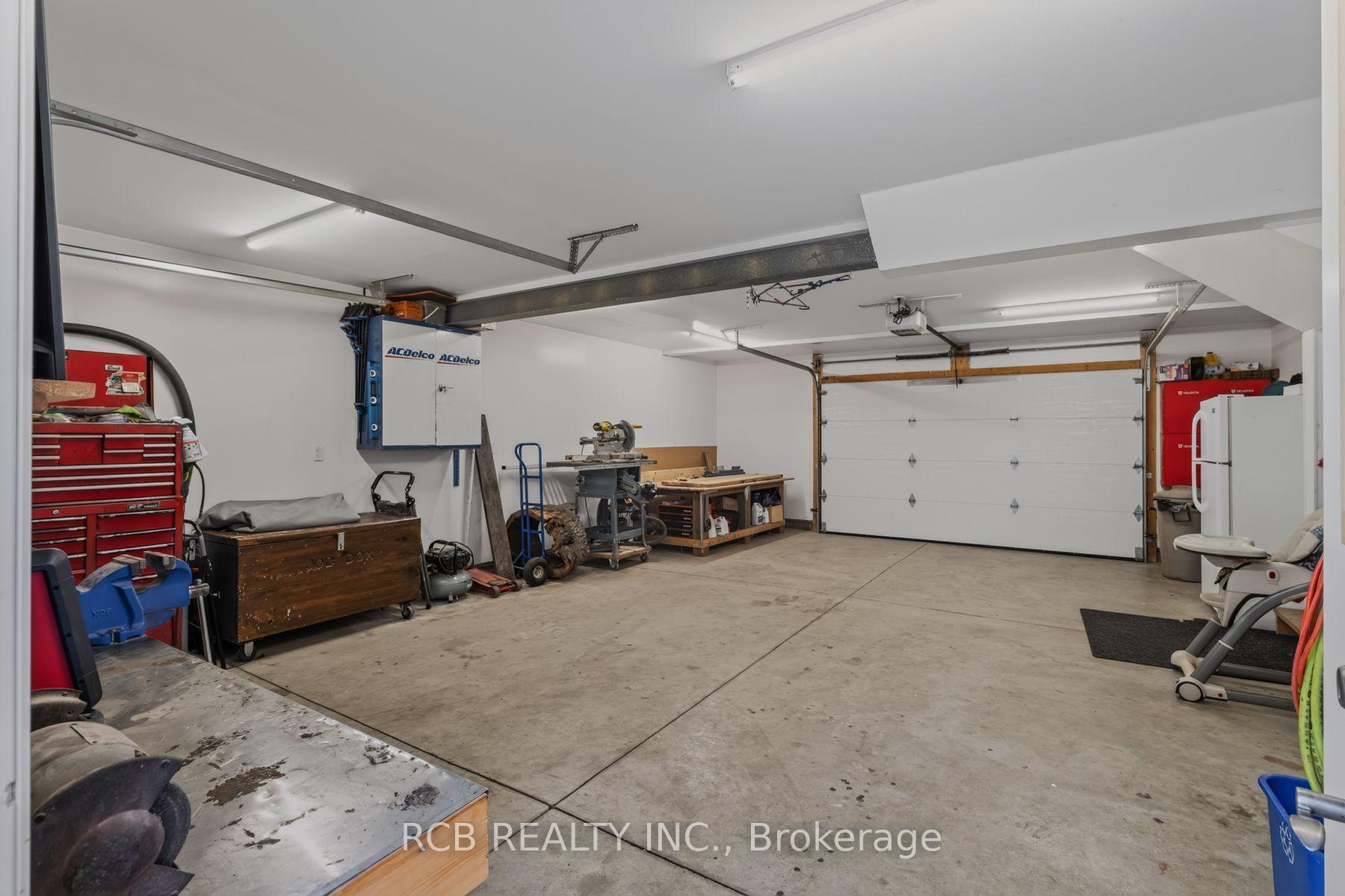 Photo 37 of 18 Max Webster Road, Brantford, Lynden Hills — HOMEH