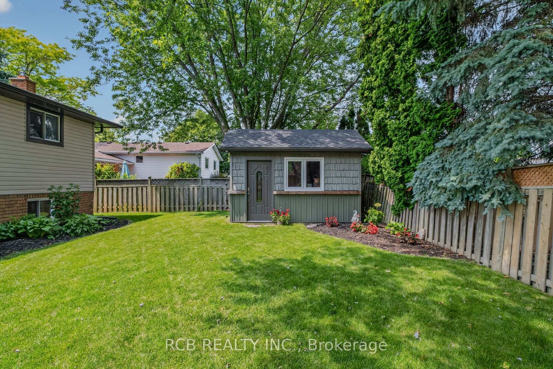 Photo 41 of 18 Max Webster Road, Brantford, Lynden Hills — HOMEH