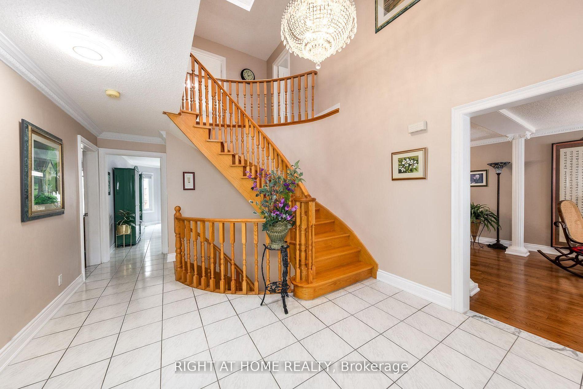 Photo 6 of 27 Addison Street, Richmond Hill, North Richvale — HOMEH