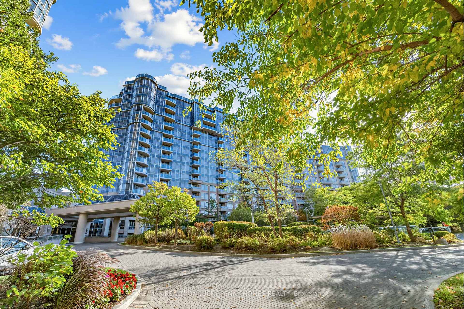 Photo 1 of Unit 1555, 23 Cox Boulevard, Markham, Unionville — HOMEH