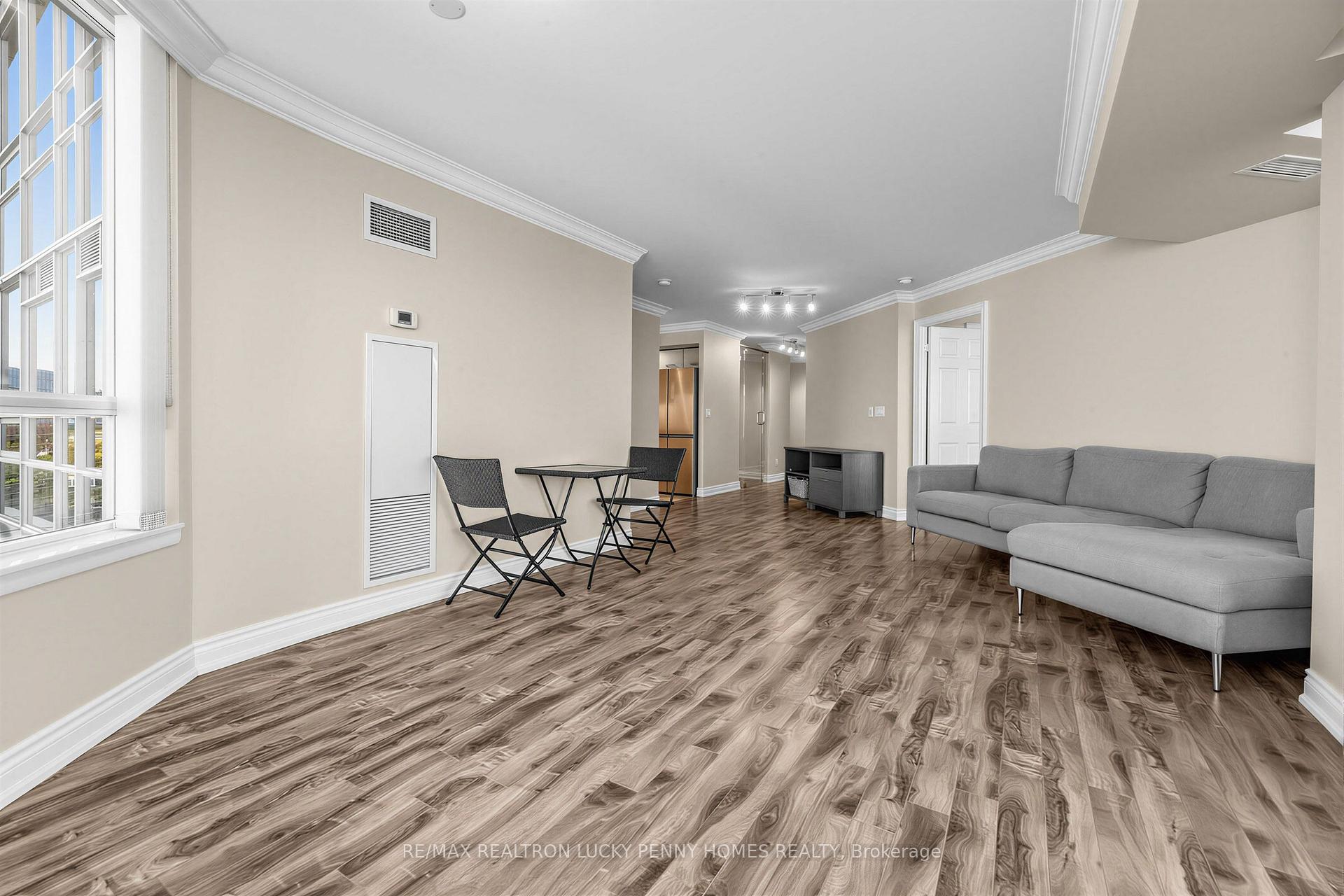 Photo 13 of Unit 1555, 23 Cox Boulevard, Markham, Unionville — HOMEH