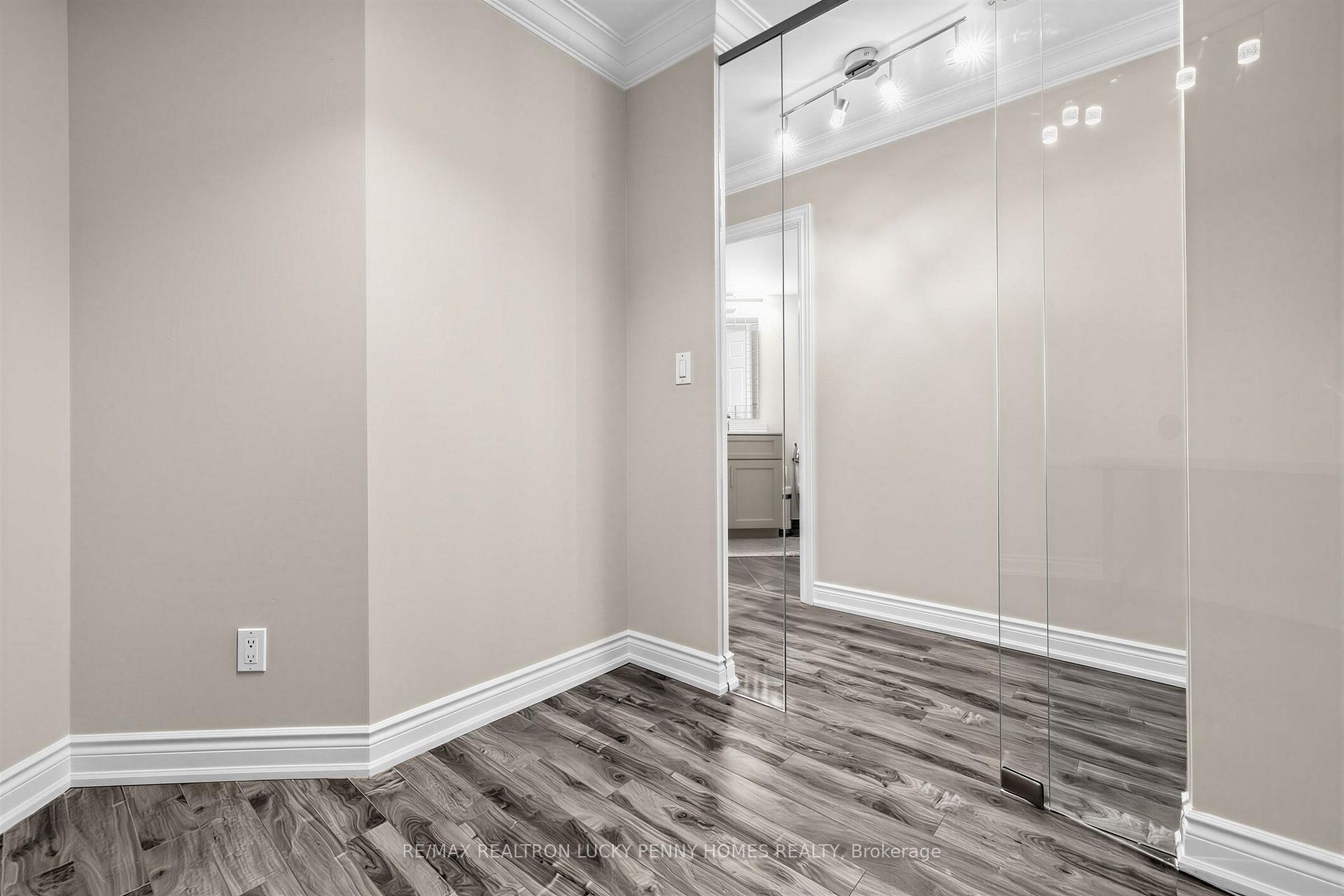 Photo 19 of Unit 1555, 23 Cox Boulevard, Markham, Unionville — HOMEH