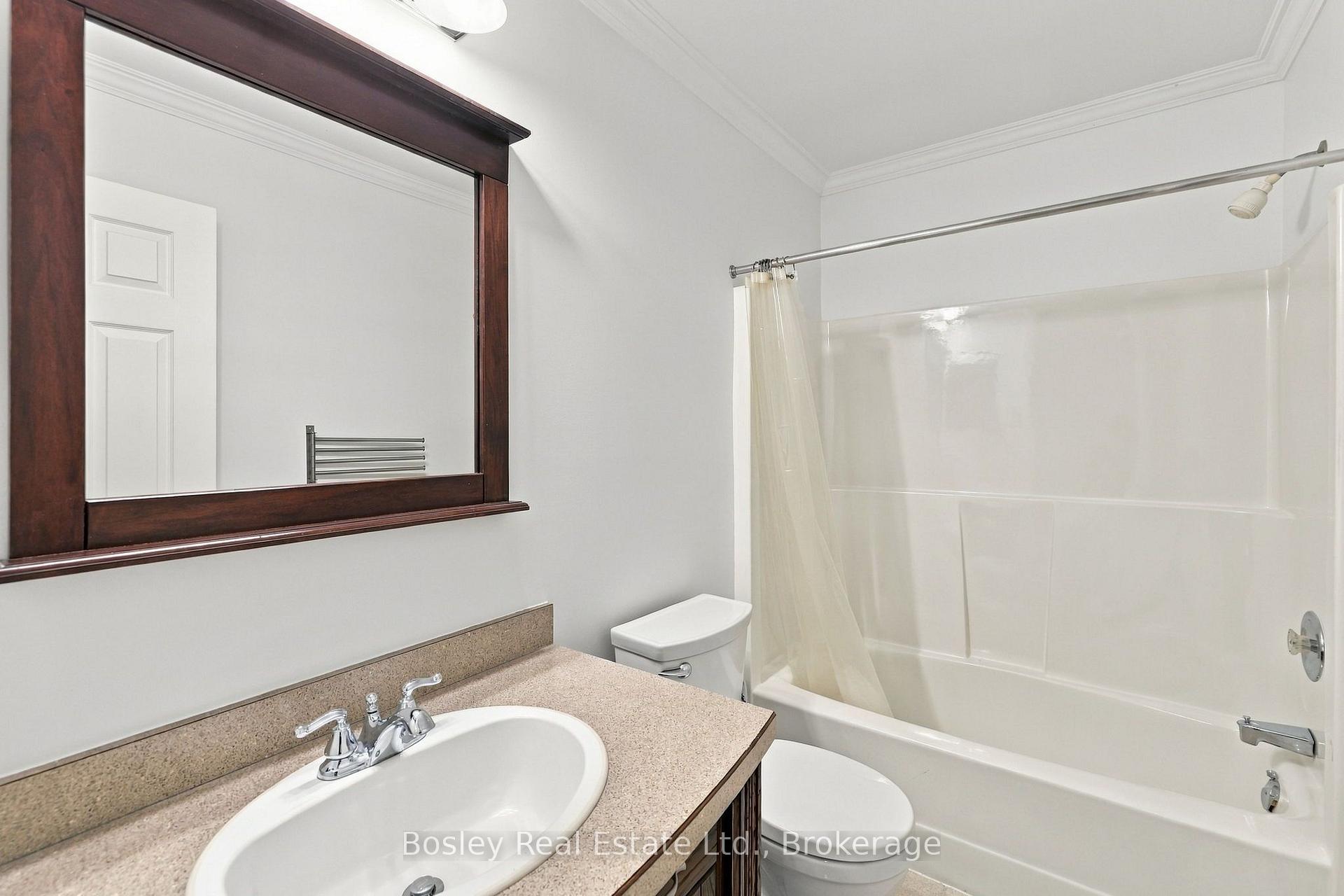 Photo 26 of 552 Oxbow Crescent, Collingwood — HOMEH