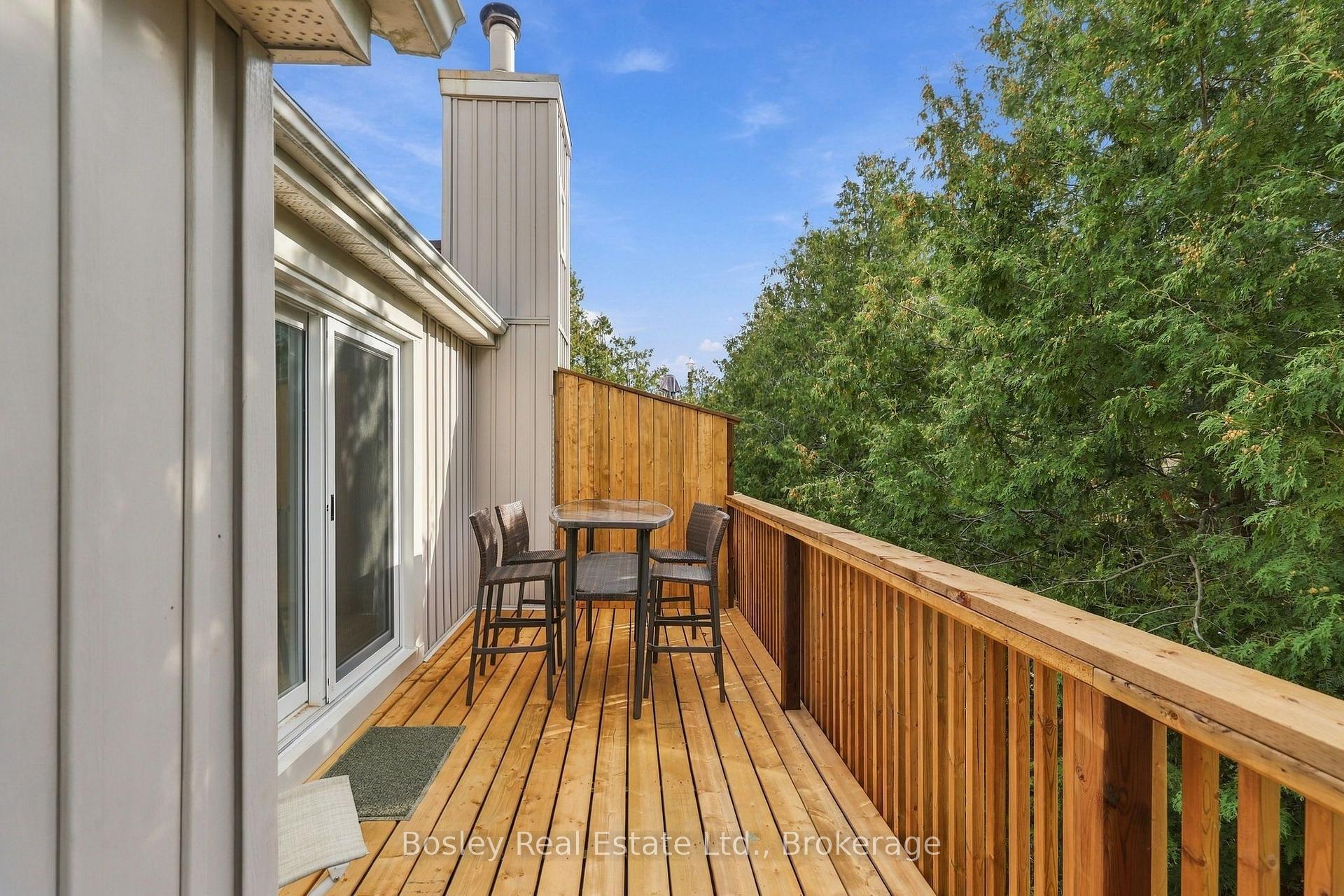 Photo 32 of 552 Oxbow Crescent, Collingwood — HOMEH