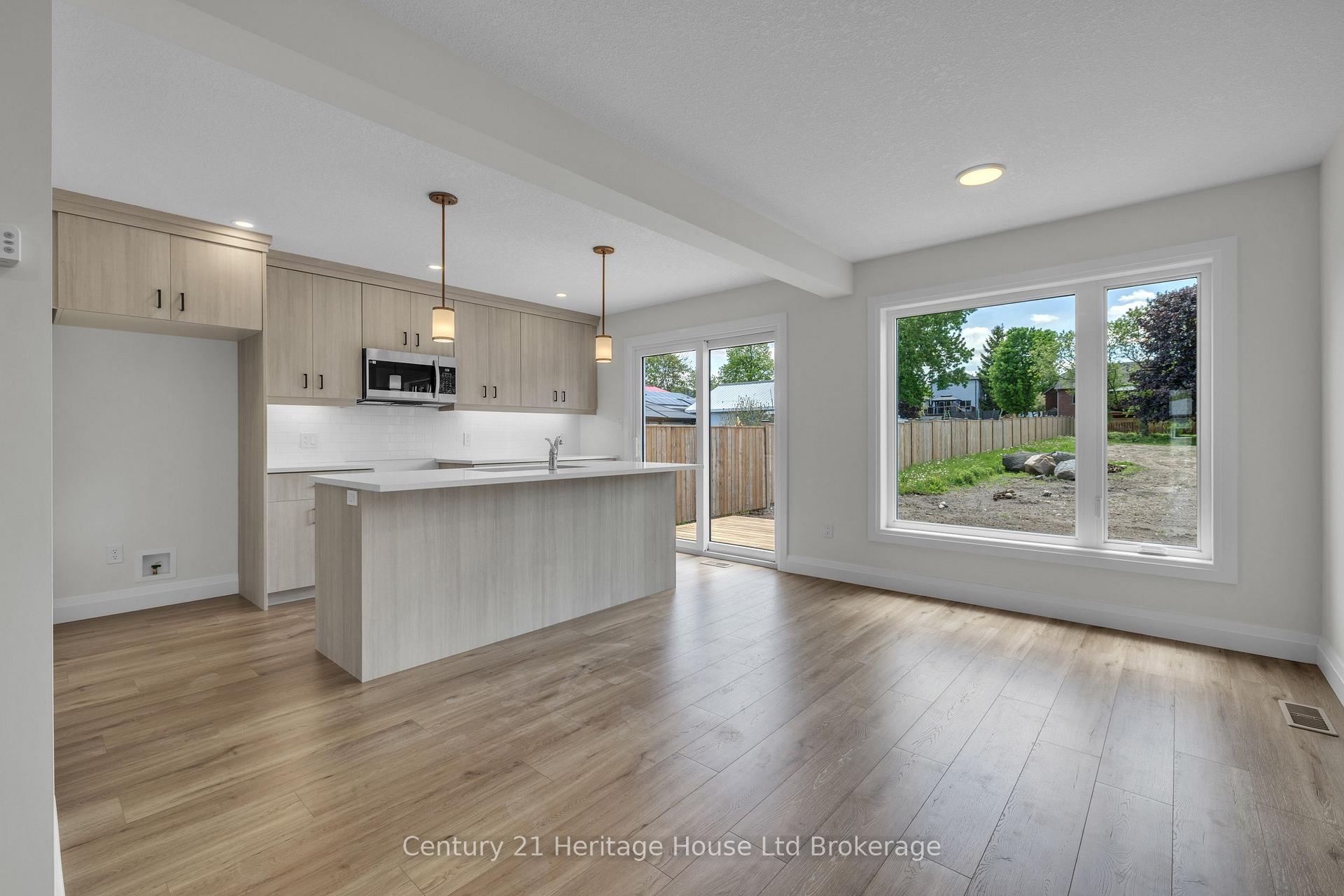 Photo 6 of 52 Park Row, Woodstock, Woodstock - South — HOMEH