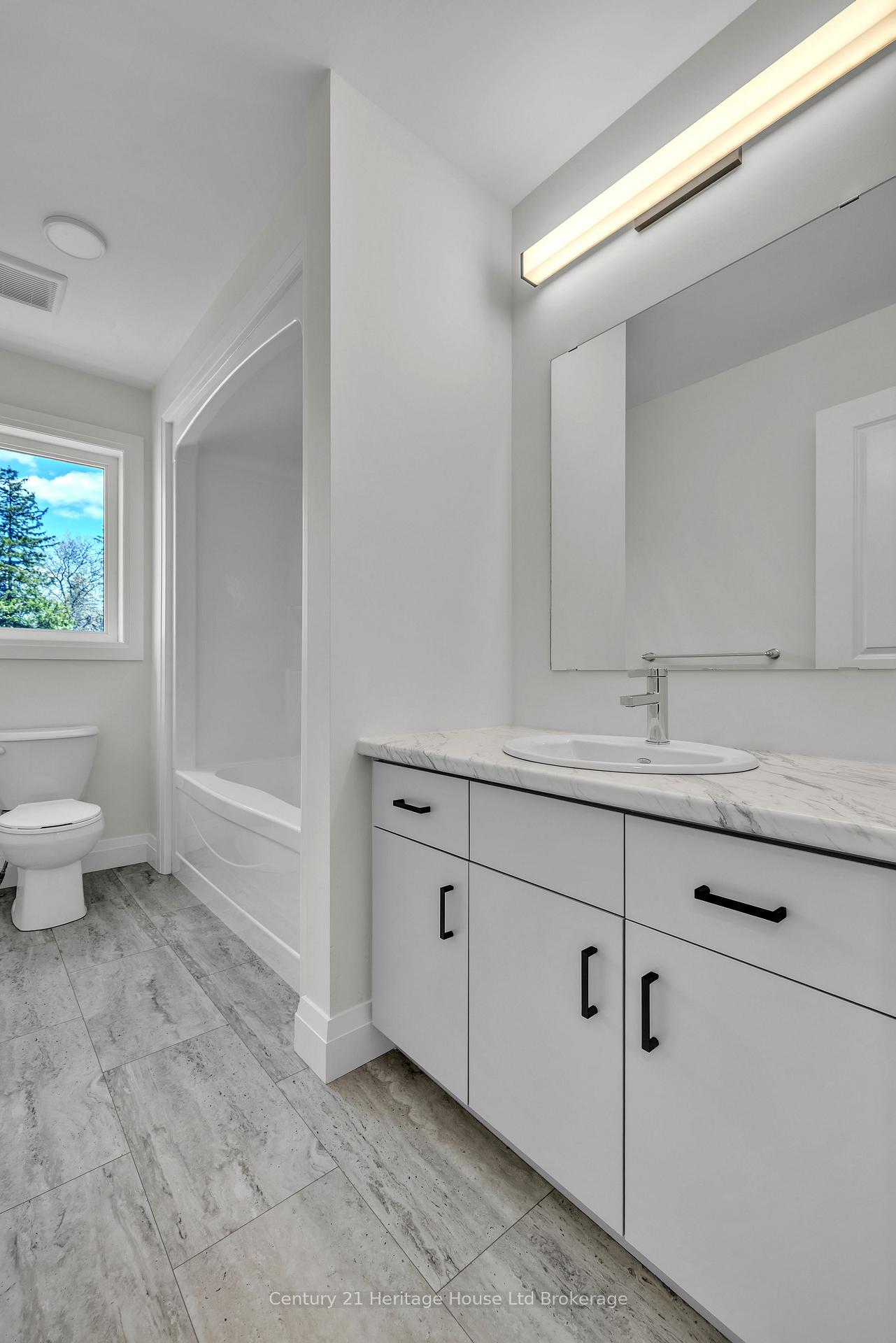 Photo 15 of 52 Park Row, Woodstock, Woodstock - South — HOMEH