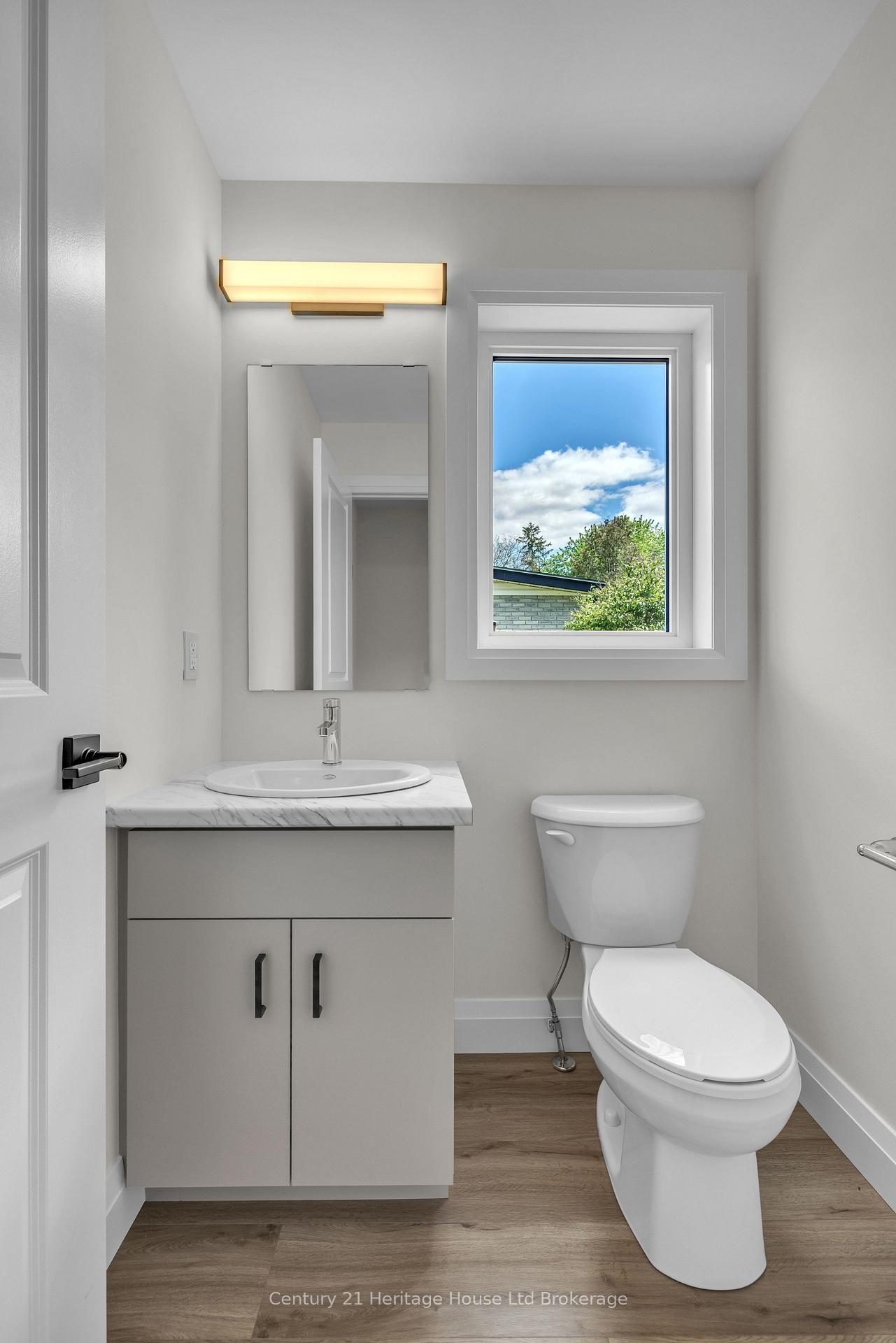 Photo 10 of 54 Park Row, Woodstock, Woodstock - South — HOMEH