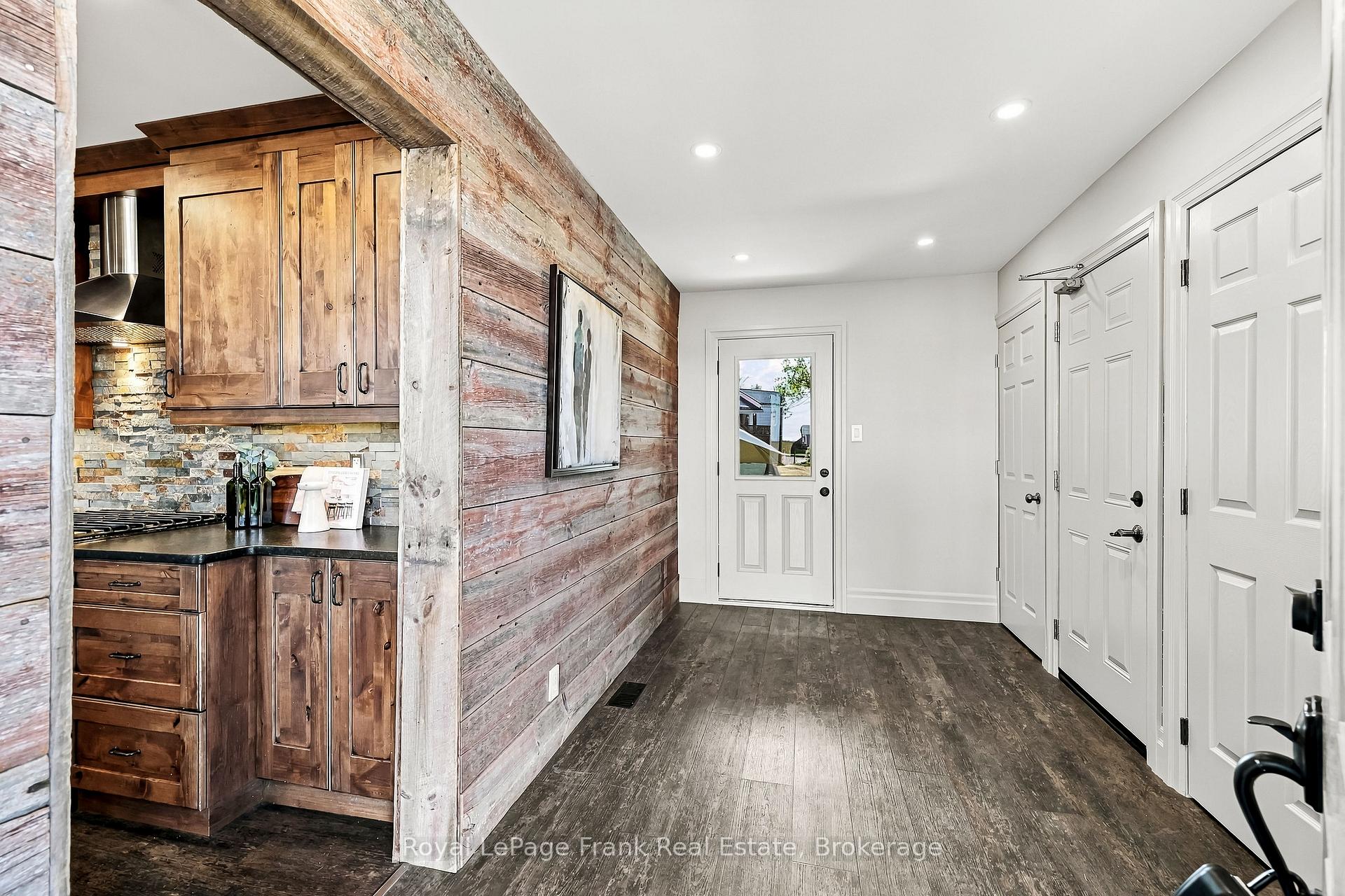 Photo 5 of 170 7A Highway, Kawartha Lakes, Manvers — HOMEH