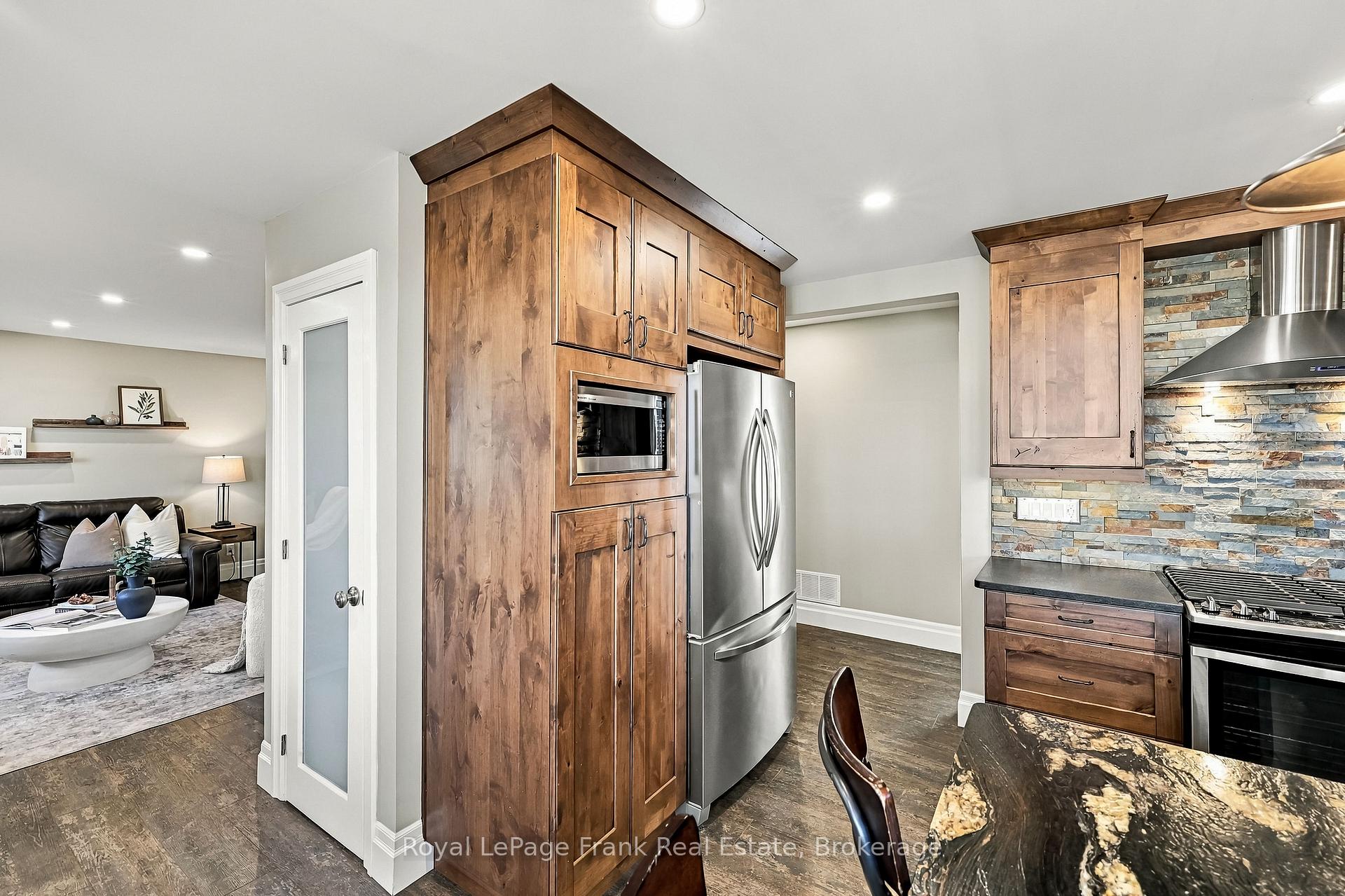 Photo 12 of 170 7A Highway, Kawartha Lakes, Manvers — HOMEH