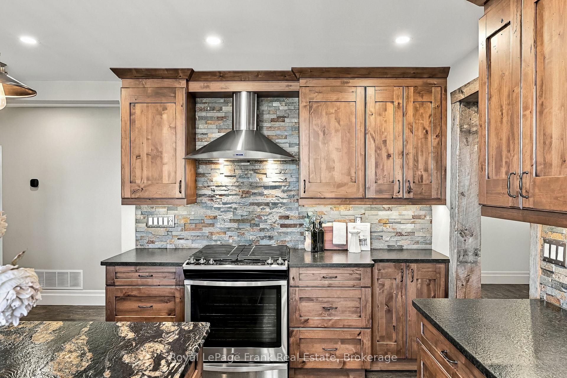 Photo 14 of 170 7A Highway, Kawartha Lakes, Manvers — HOMEH