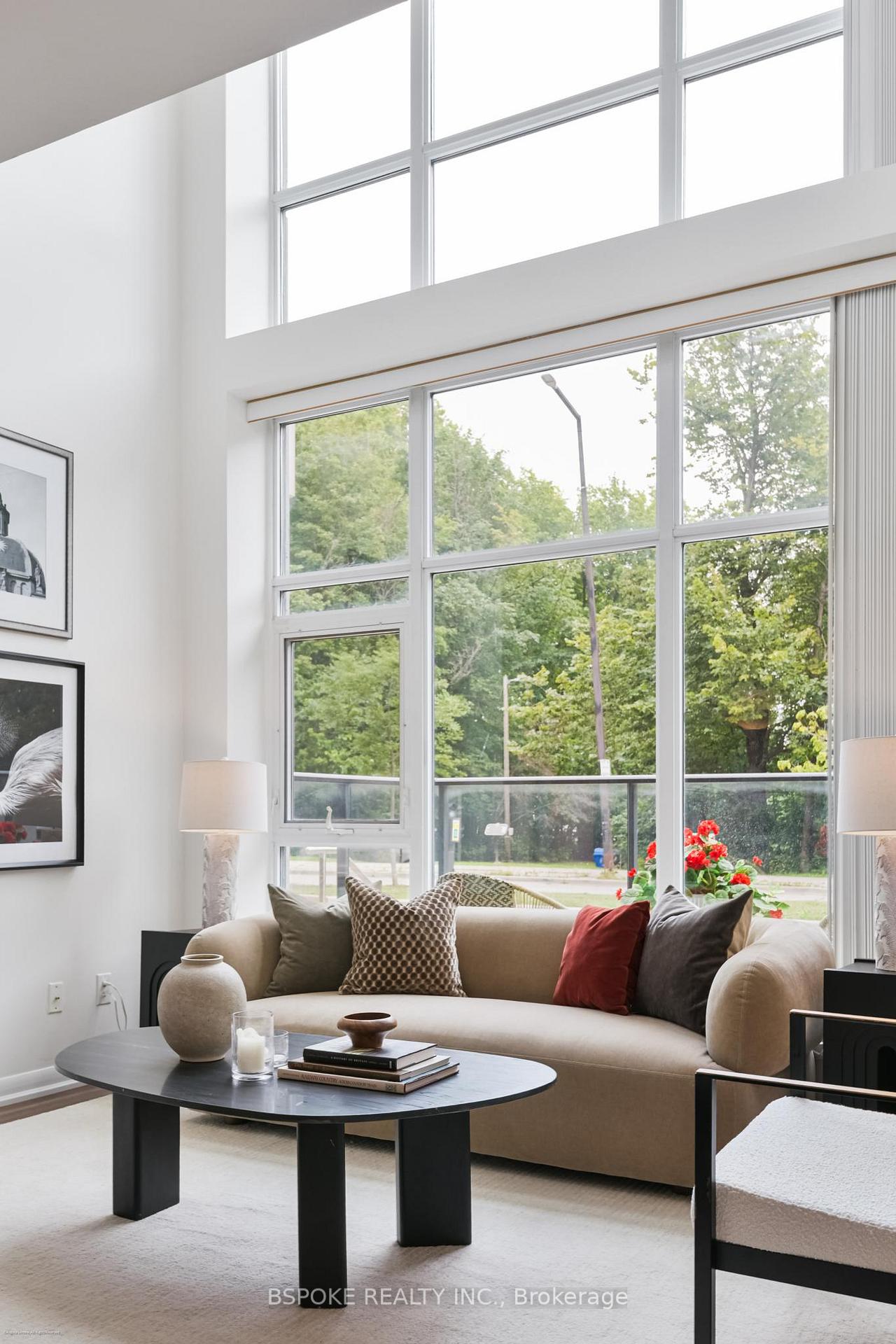 Photo 6 of 186 Borough Drive, Scarborough, Bendale — HOMEH