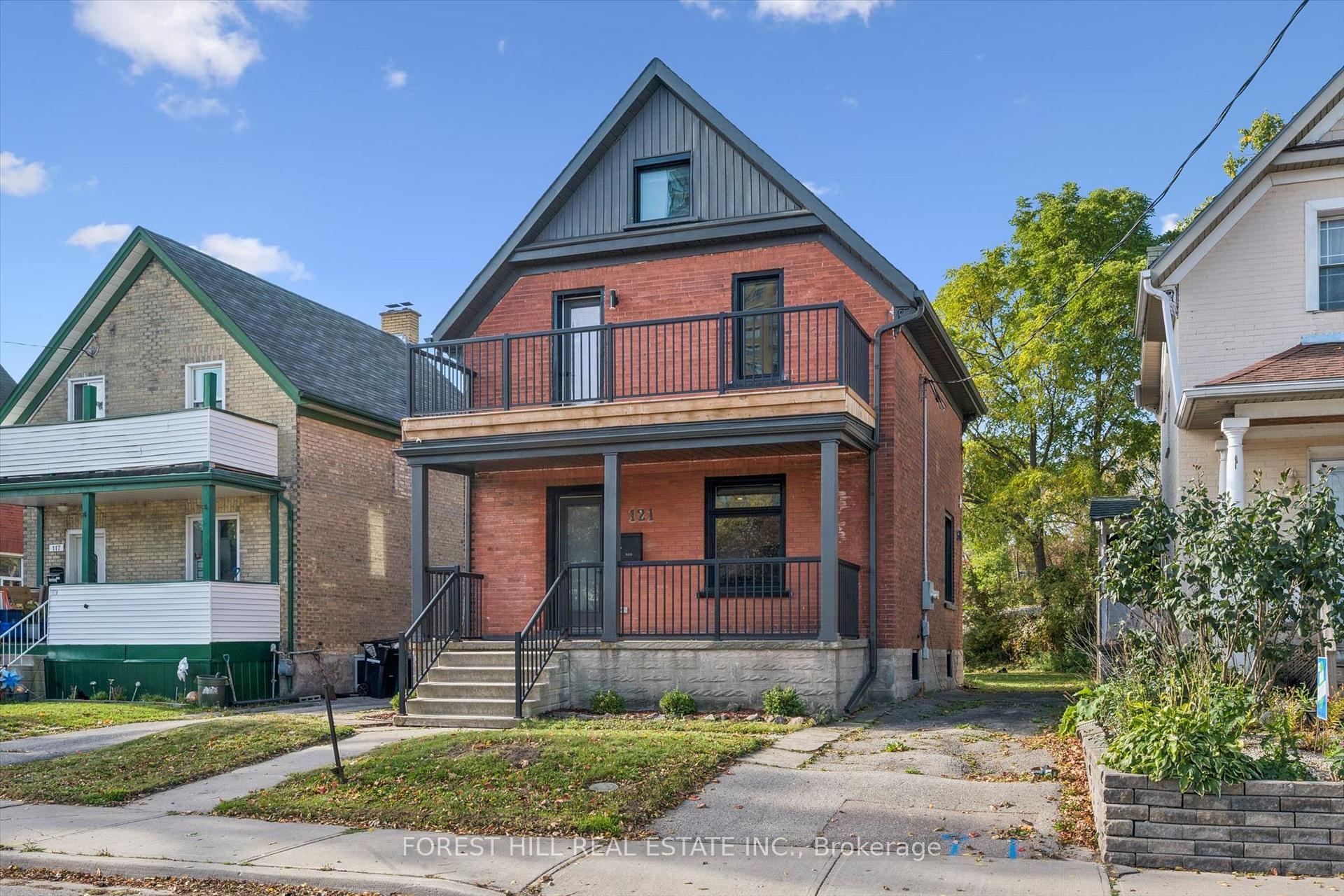 Photo 3 of 121 Park Street, Kitchener, Cherry Hill — HOMEH