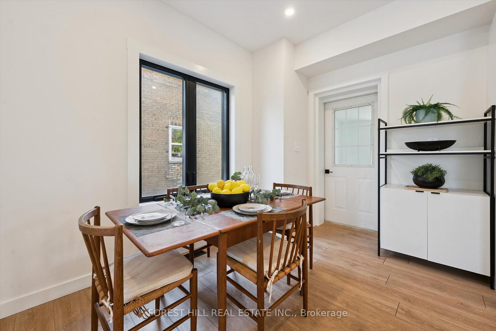 Photo 10 of 121 Park Street, Kitchener, Cherry Hill — HOMEH