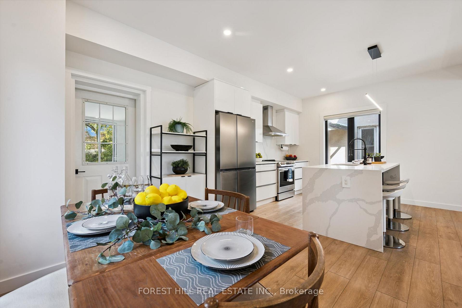 Photo 11 of 121 Park Street, Kitchener, Cherry Hill — HOMEH