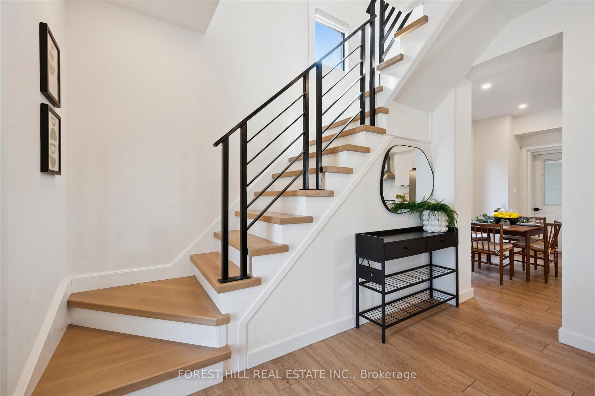 Photo 15 of 121 Park Street, Kitchener, Cherry Hill — HOMEH
