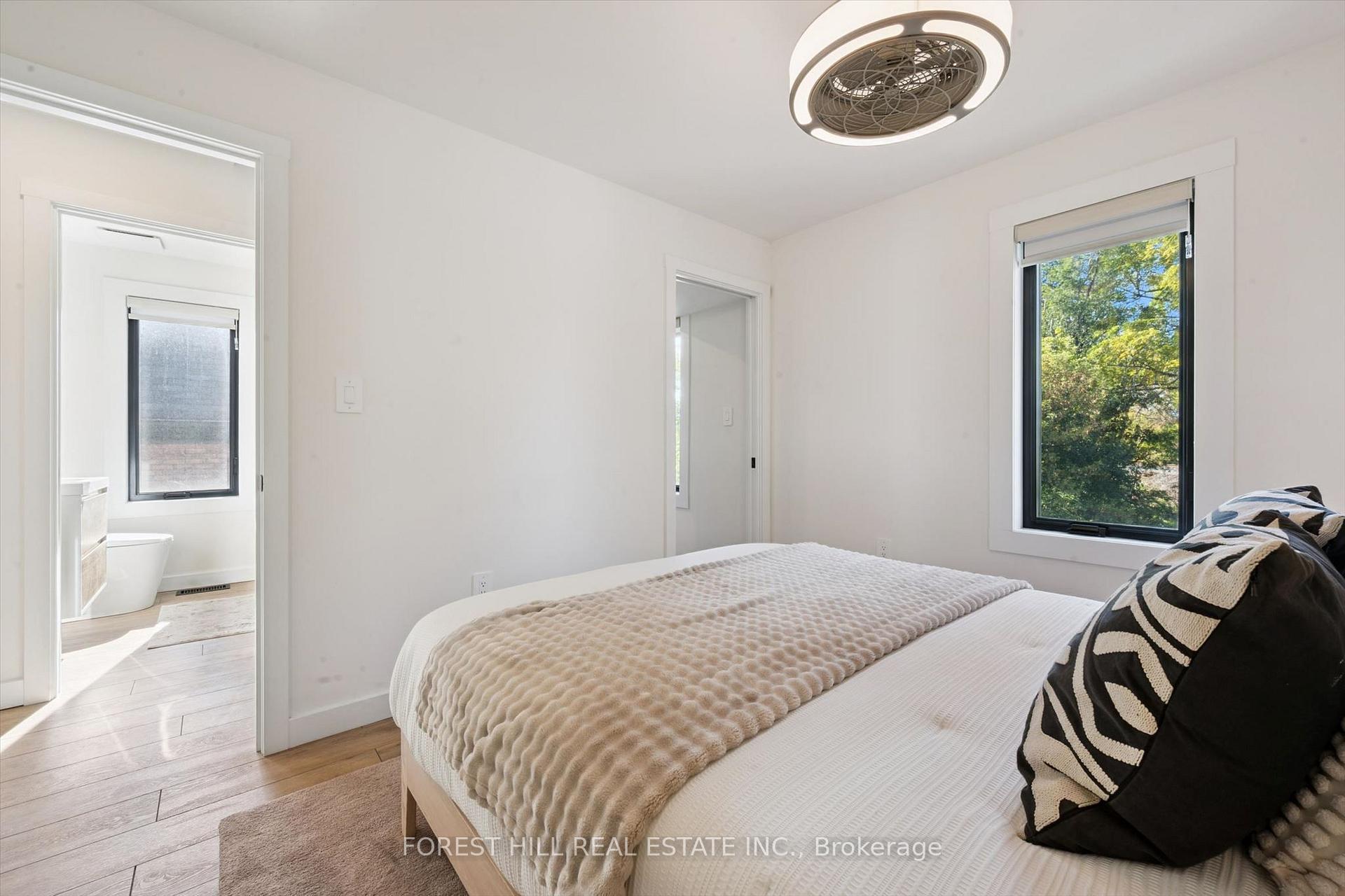 Photo 21 of 121 Park Street, Kitchener, Cherry Hill — HOMEH