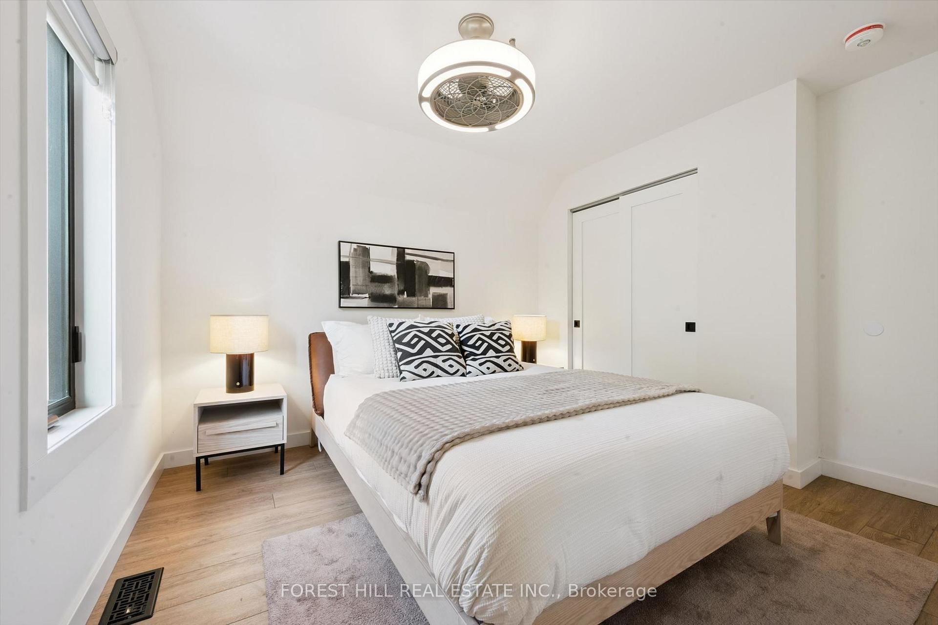 Photo 22 of 121 Park Street, Kitchener, Cherry Hill — HOMEH