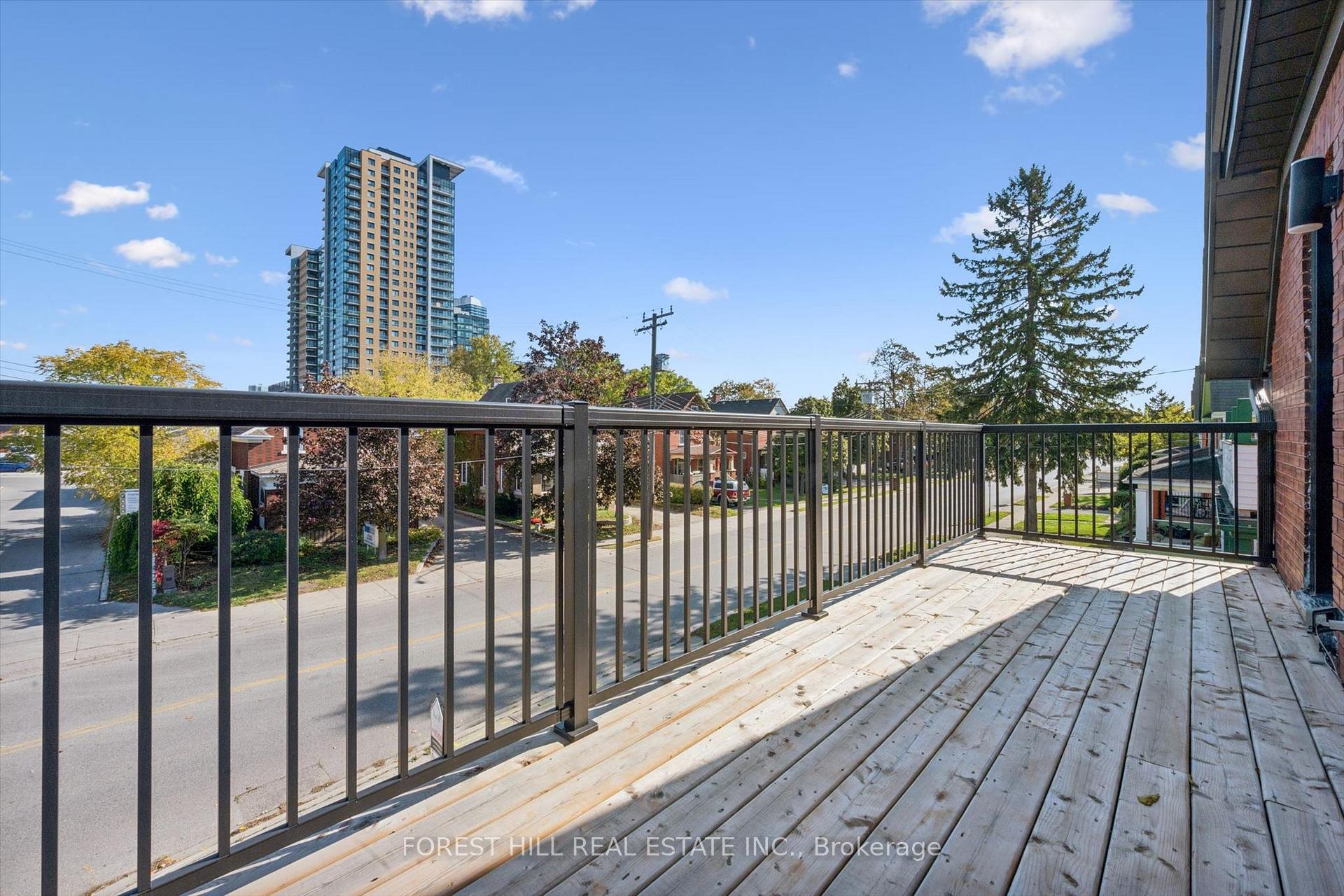 Photo 27 of 121 Park Street, Kitchener, Cherry Hill — HOMEH