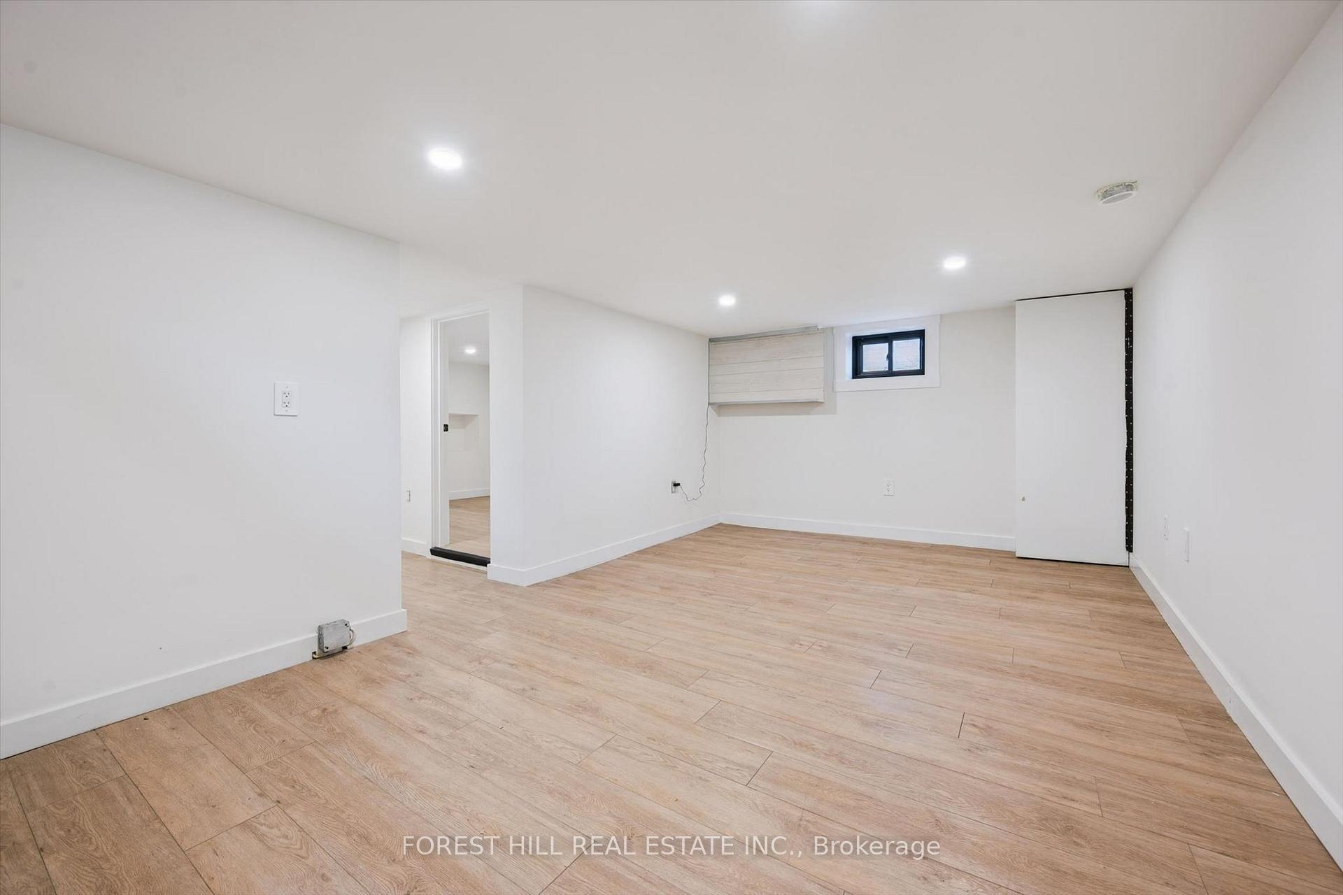 Photo 29 of 121 Park Street, Kitchener, Cherry Hill — HOMEH