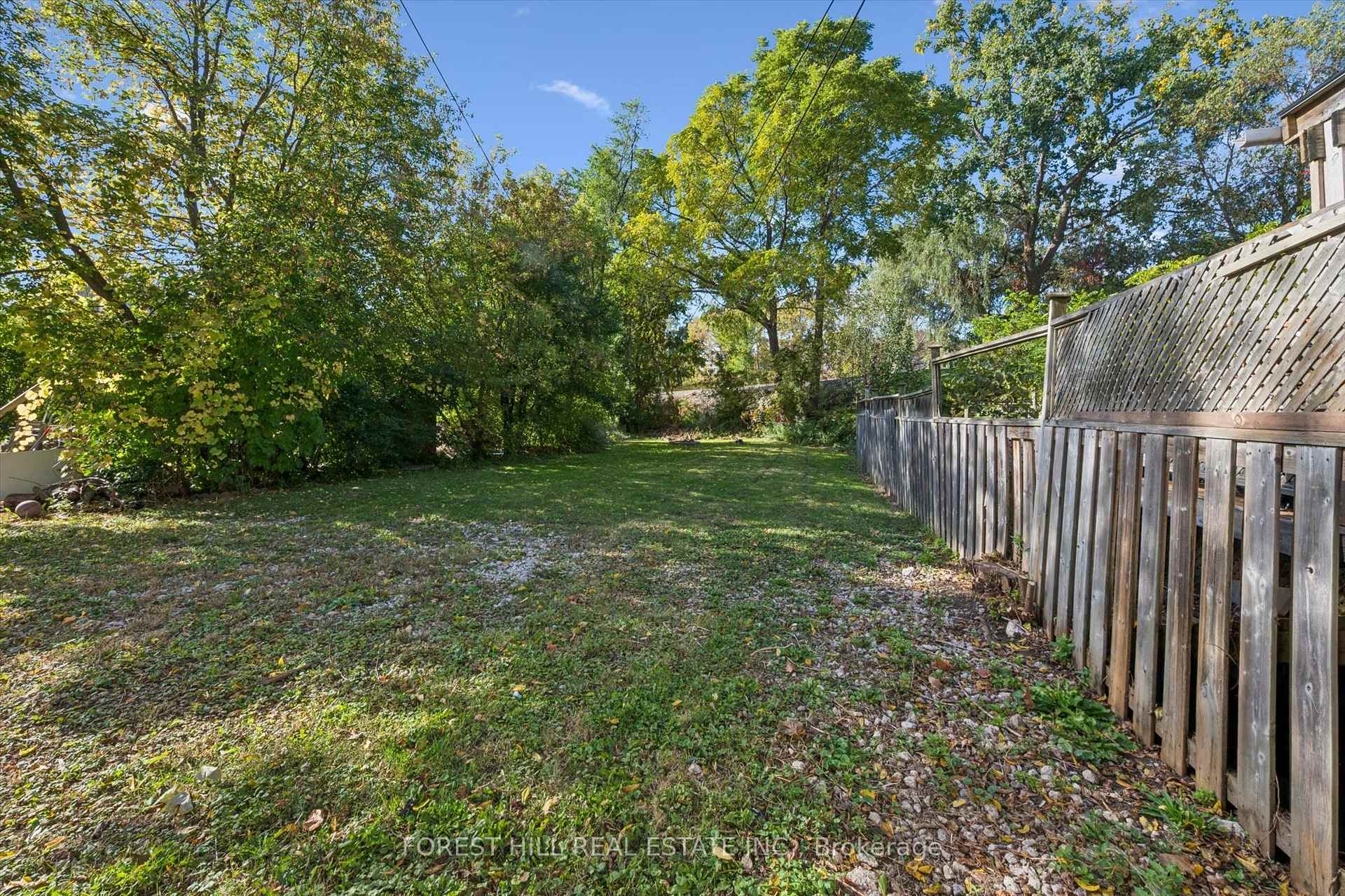 Photo 34 of 121 Park Street, Kitchener, Cherry Hill — HOMEH