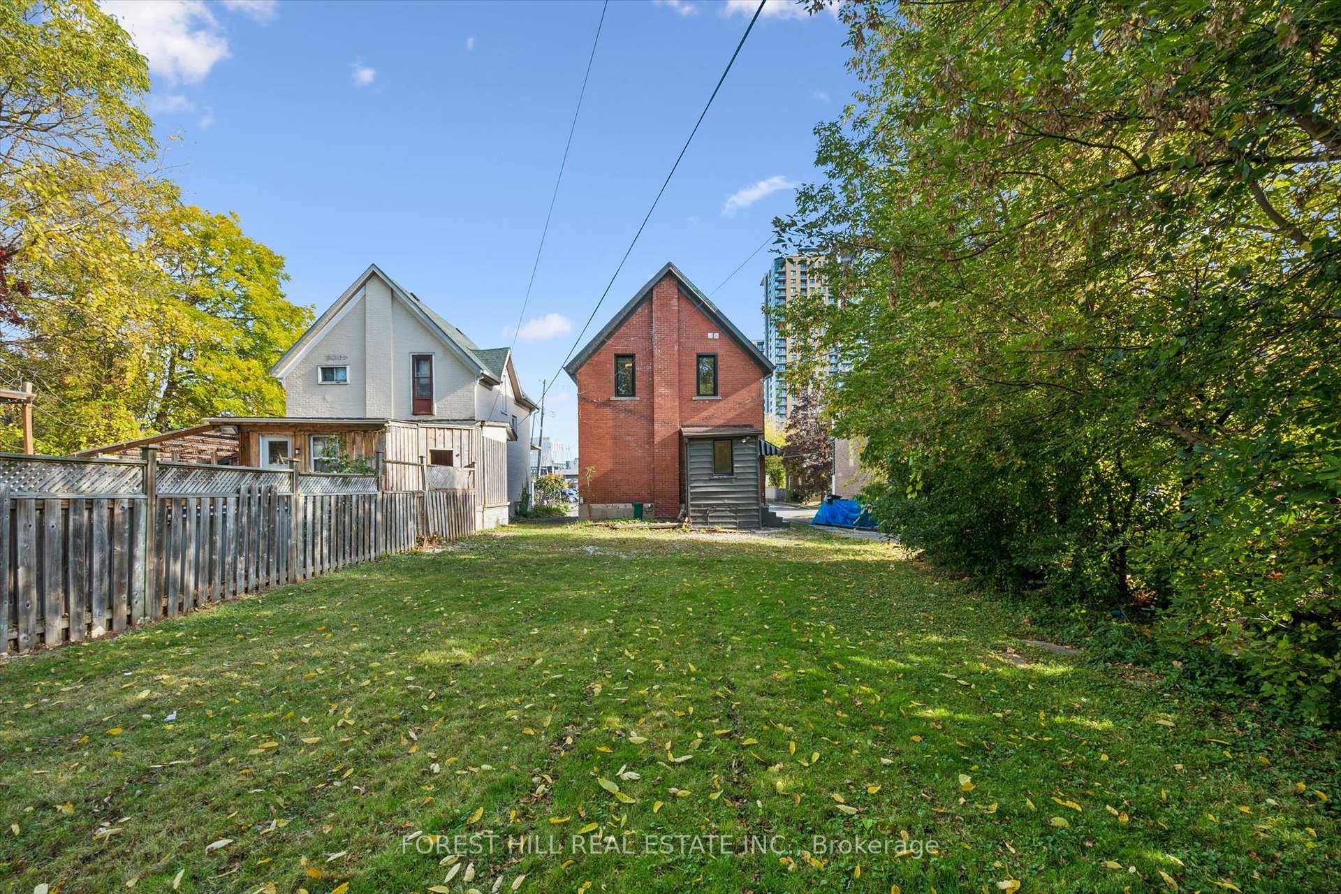 Photo 37 of 121 Park Street, Kitchener, Cherry Hill — HOMEH
