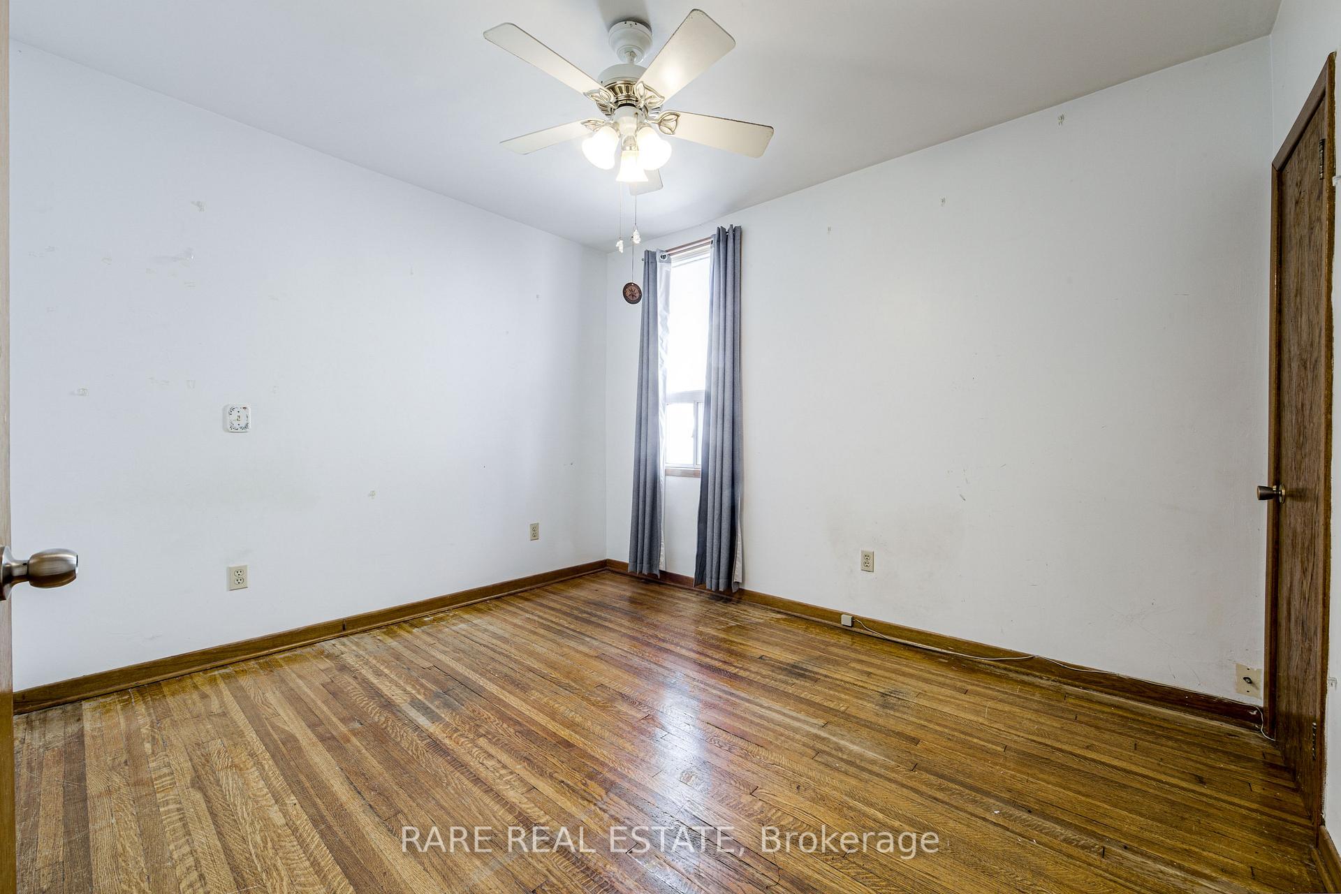 Photo 14 of 842 Shaw Street, Toronto, Dovercourt-Wallace Emerson-Junction — HOMEH