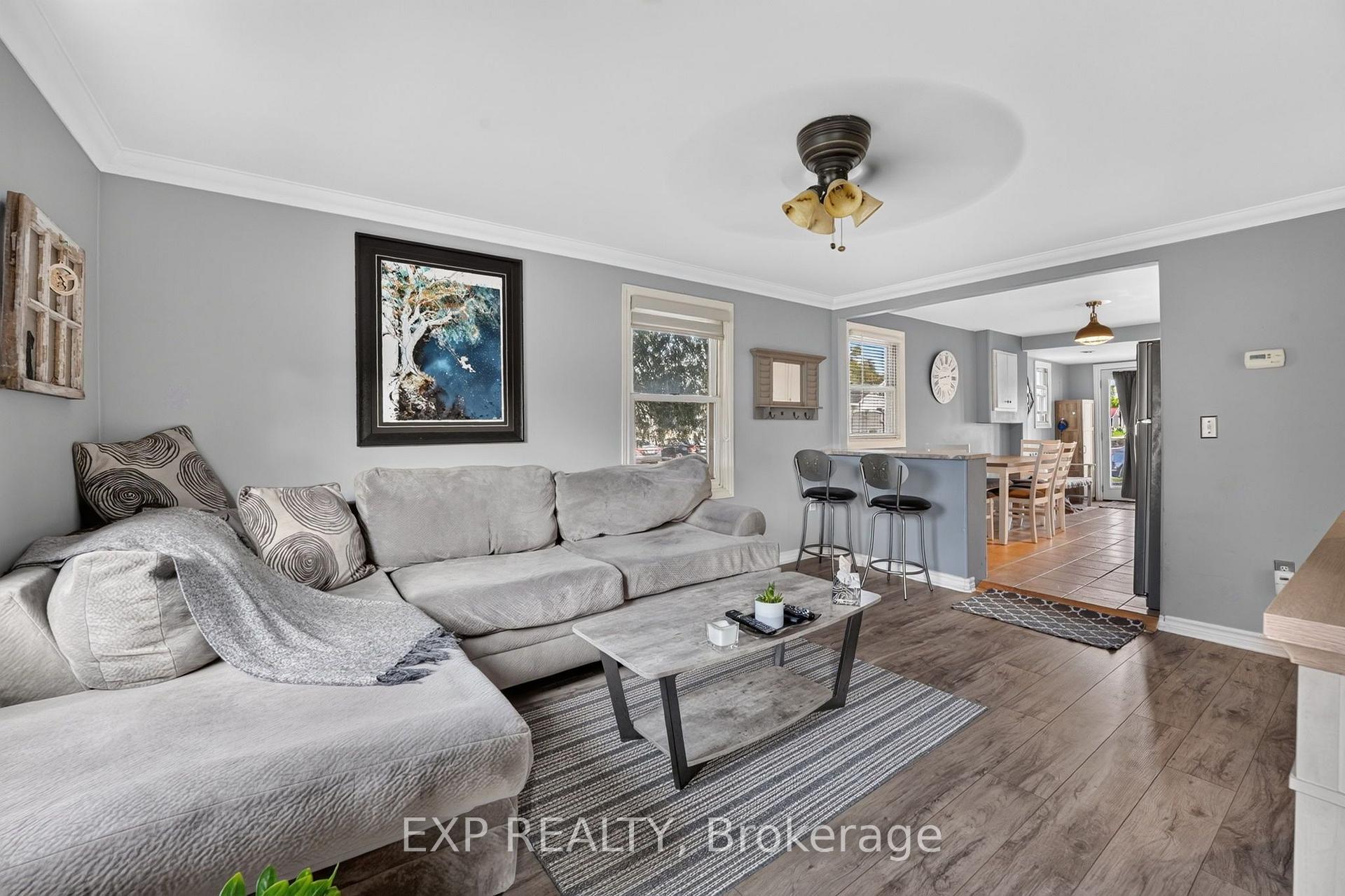 Photo 6 of 6063 Cadham Street, Niagara Falls, Arad/Fallsview — HOMEH