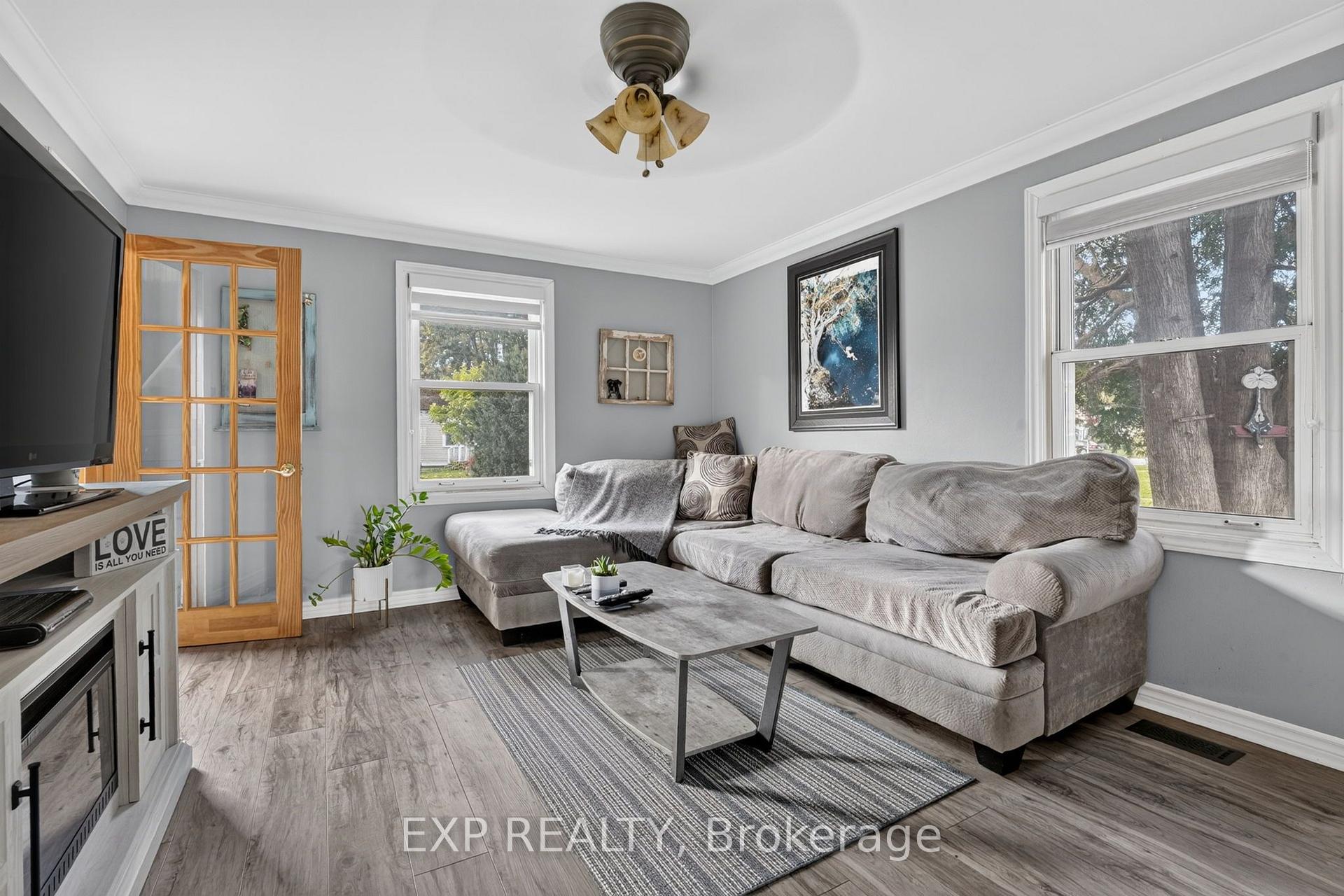 Photo 8 of 6063 Cadham Street, Niagara Falls, Arad/Fallsview — HOMEH