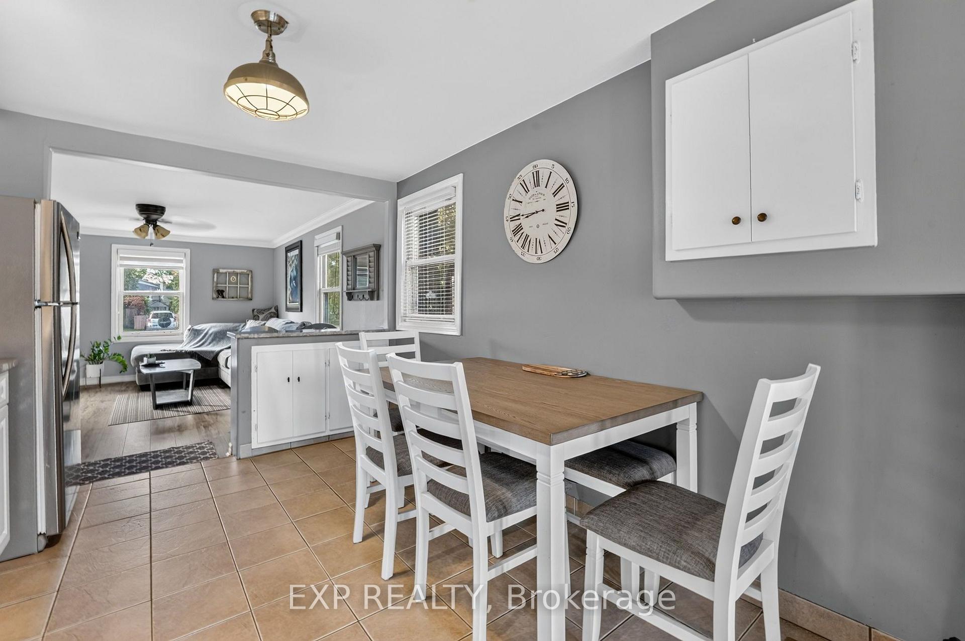 Photo 14 of 6063 Cadham Street, Niagara Falls, Arad/Fallsview — HOMEH