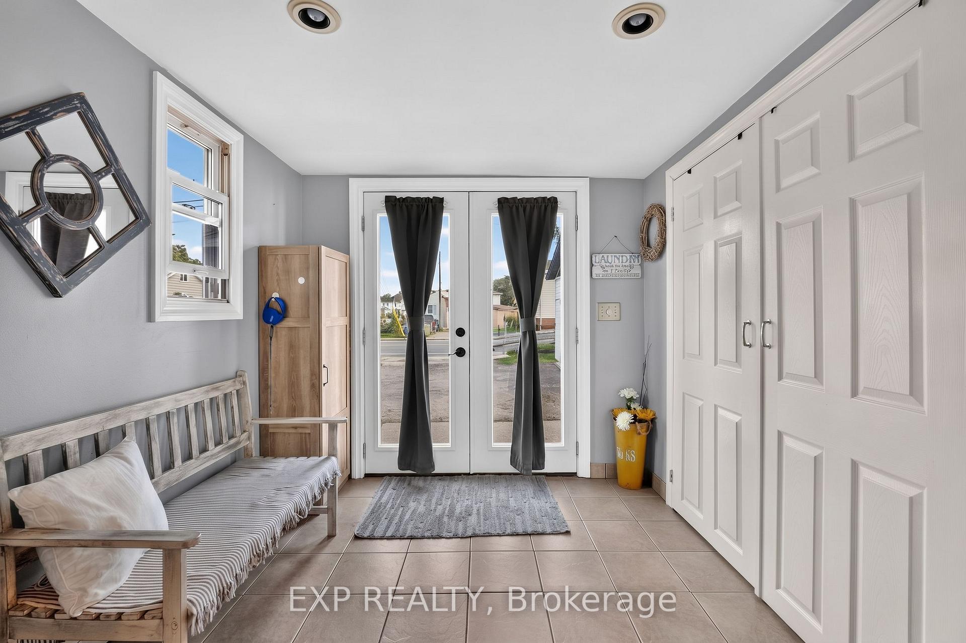 Photo 16 of 6063 Cadham Street, Niagara Falls, Arad/Fallsview — HOMEH