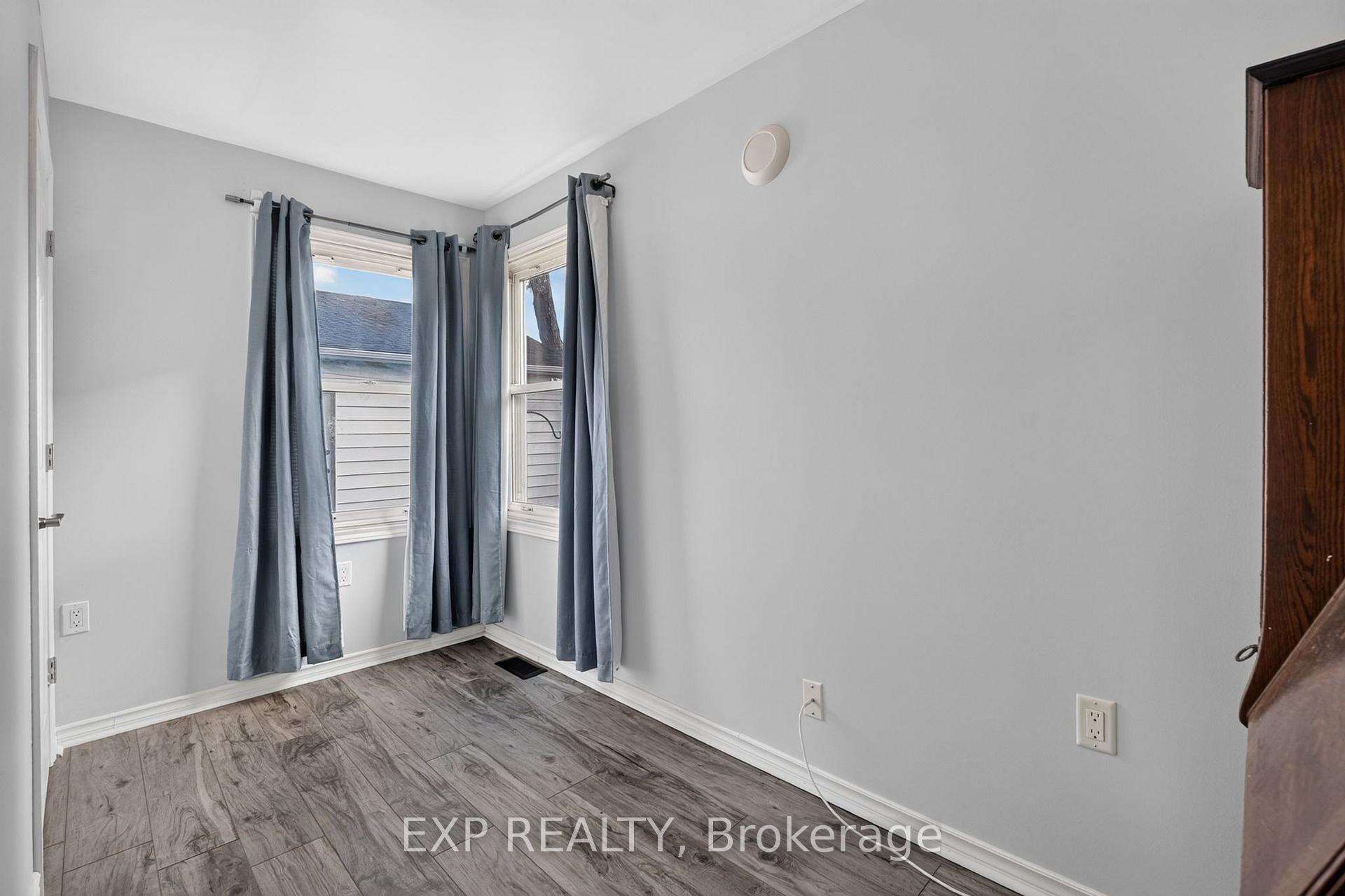 Photo 23 of 6063 Cadham Street, Niagara Falls, Arad/Fallsview — HOMEH