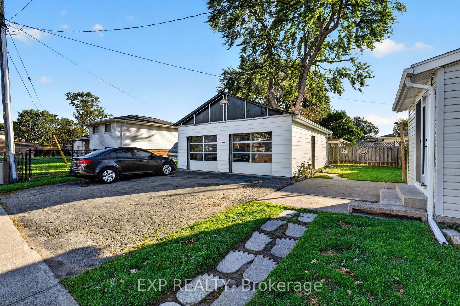 Photo 35 of 6063 Cadham Street, Niagara Falls, Arad/Fallsview — HOMEH
