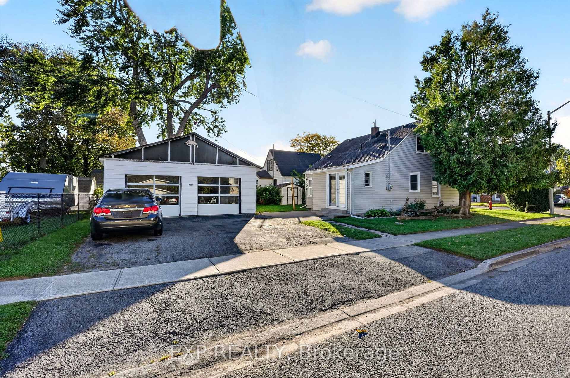 Photo 36 of 6063 Cadham Street, Niagara Falls, Arad/Fallsview — HOMEH