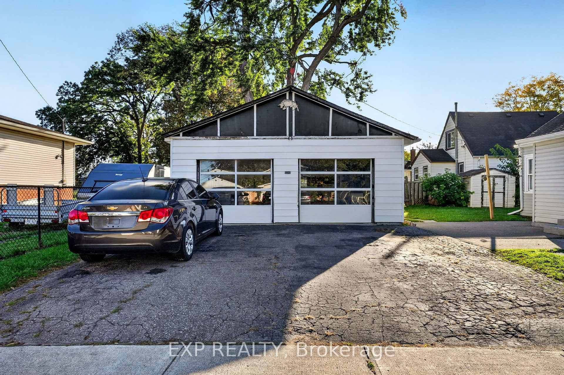 Photo 37 of 6063 Cadham Street, Niagara Falls, Arad/Fallsview — HOMEH