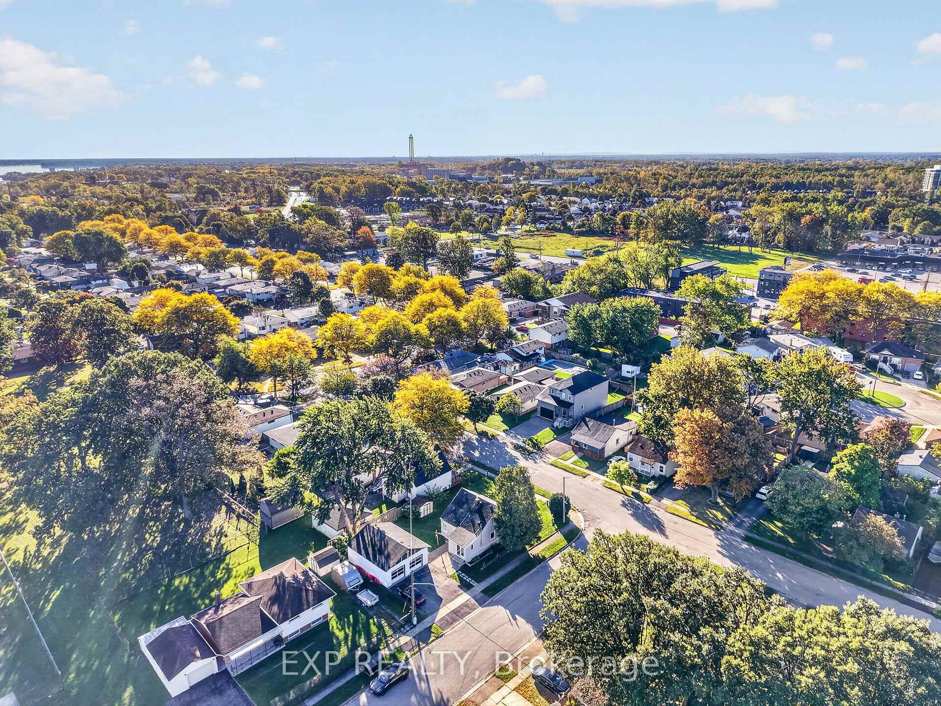 Photo 49 of 6063 Cadham Street, Niagara Falls, Arad/Fallsview — HOMEH