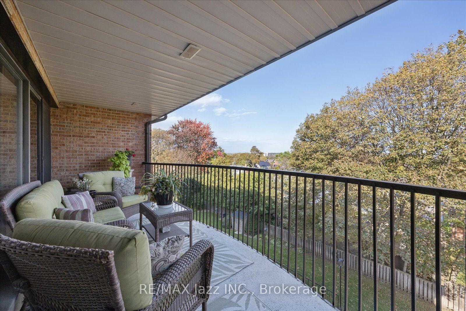 Photo 13 of Unit 405, 337 Simcoe Street N, Oshawa, O'Neill — HOMEH