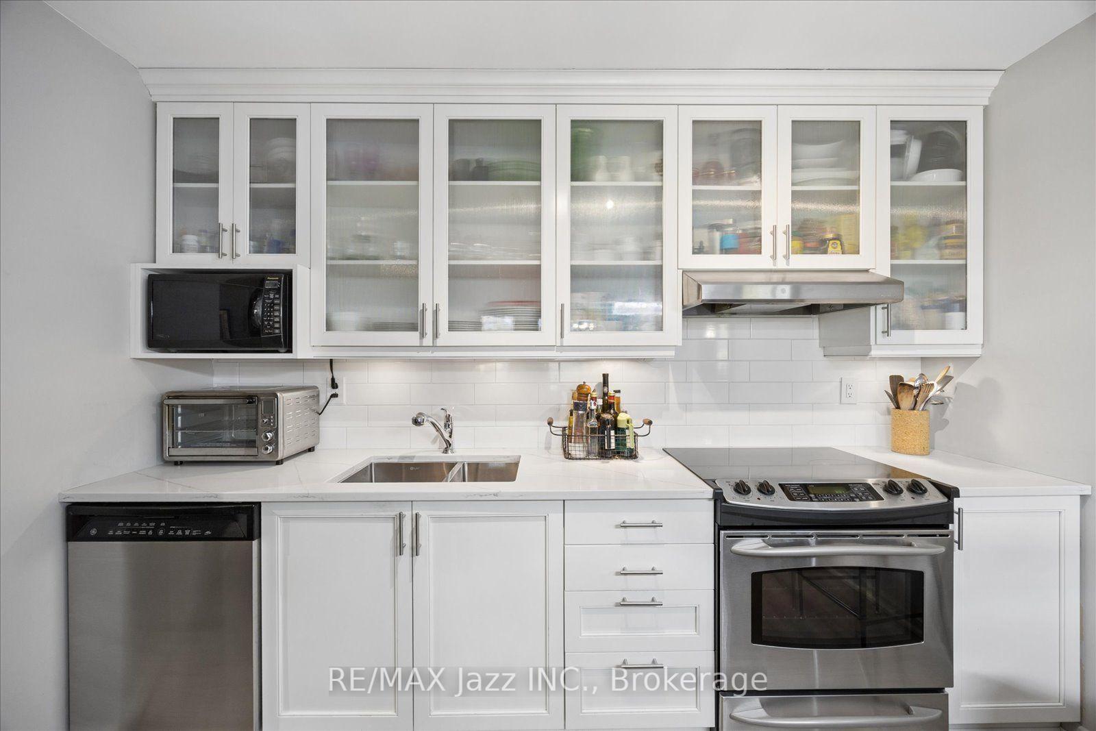 Photo 21 of Unit 405, 337 Simcoe Street N, Oshawa, O'Neill — HOMEH