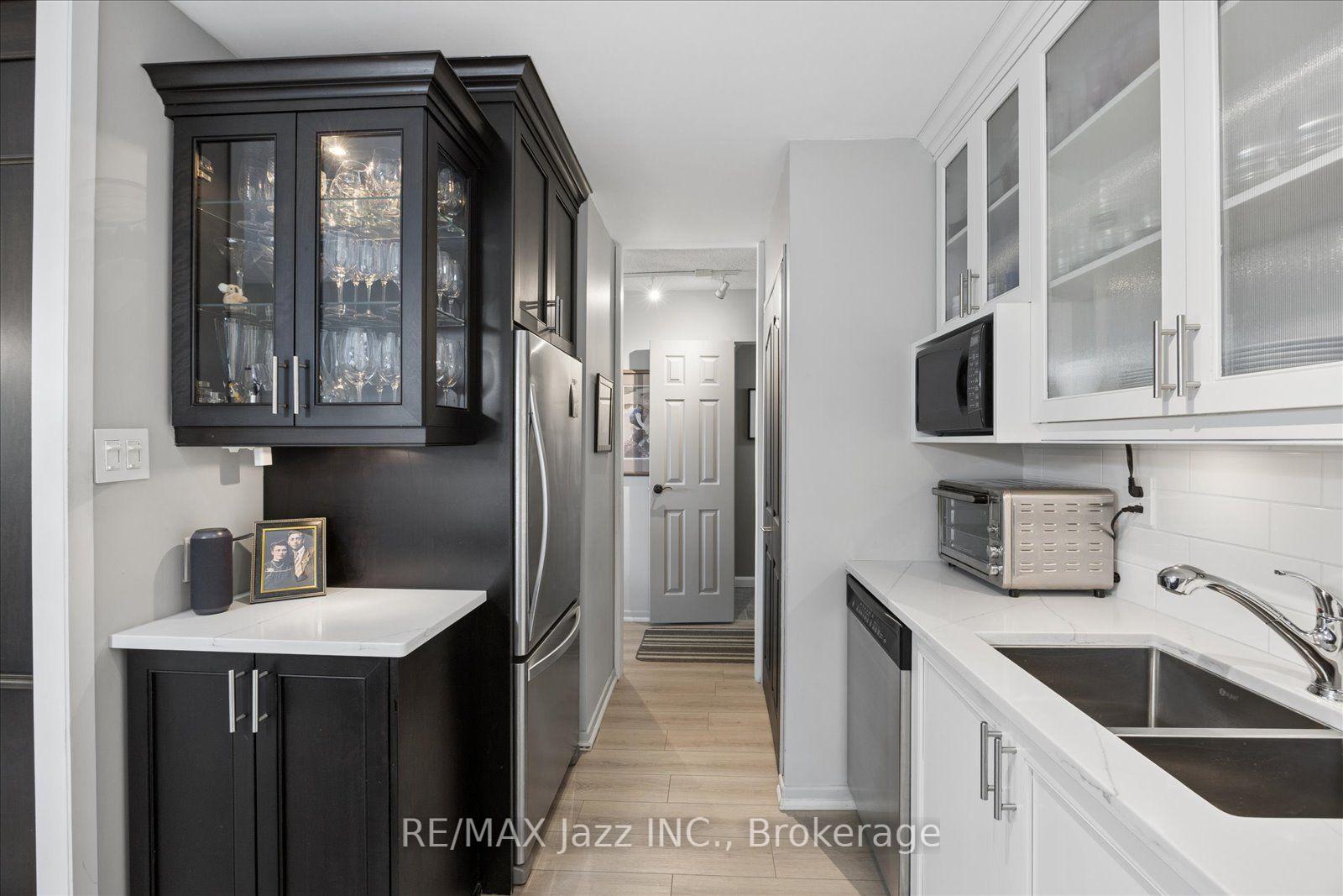 Photo 22 of Unit 405, 337 Simcoe Street N, Oshawa, O'Neill — HOMEH