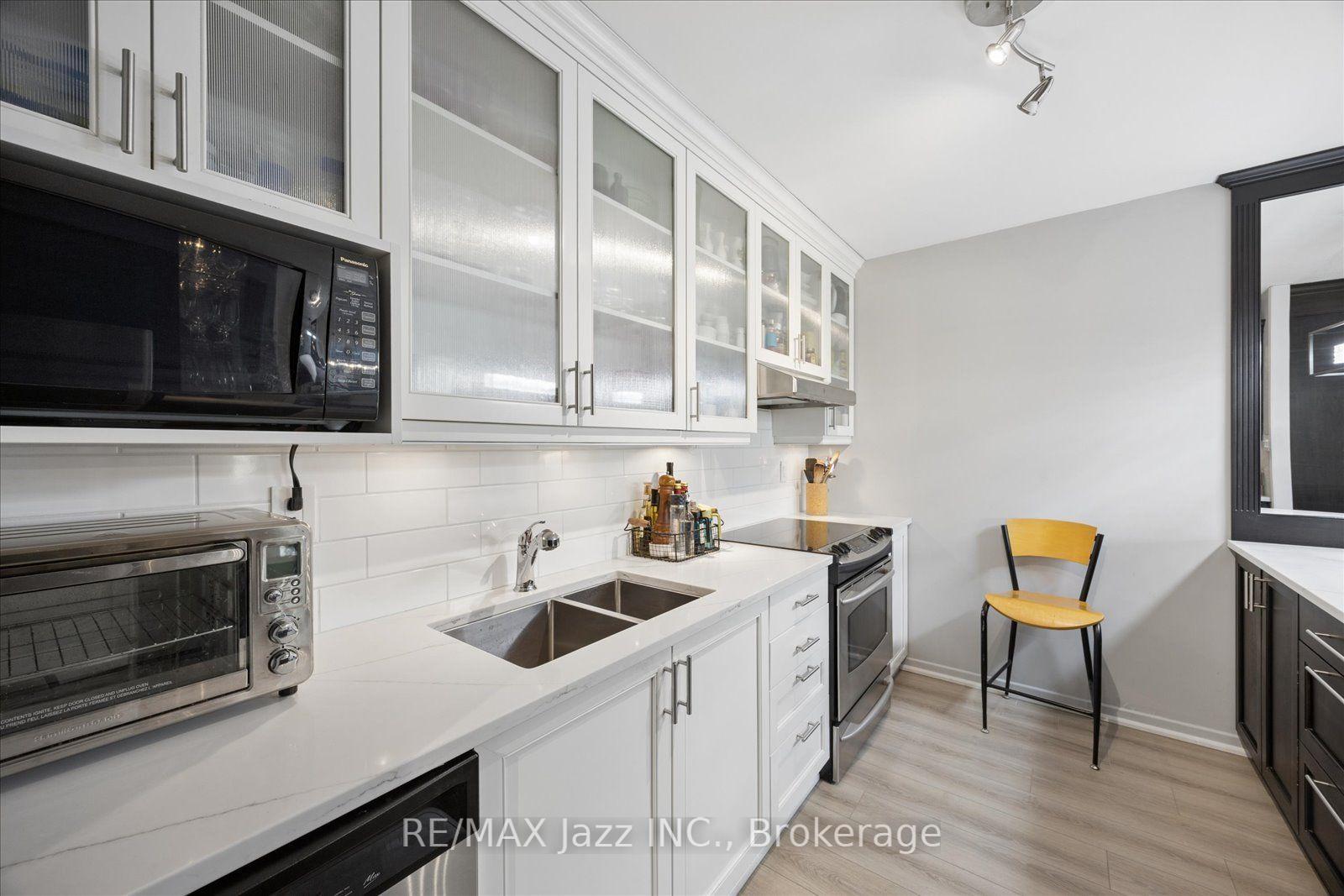 Photo 24 of Unit 405, 337 Simcoe Street N, Oshawa, O'Neill — HOMEH