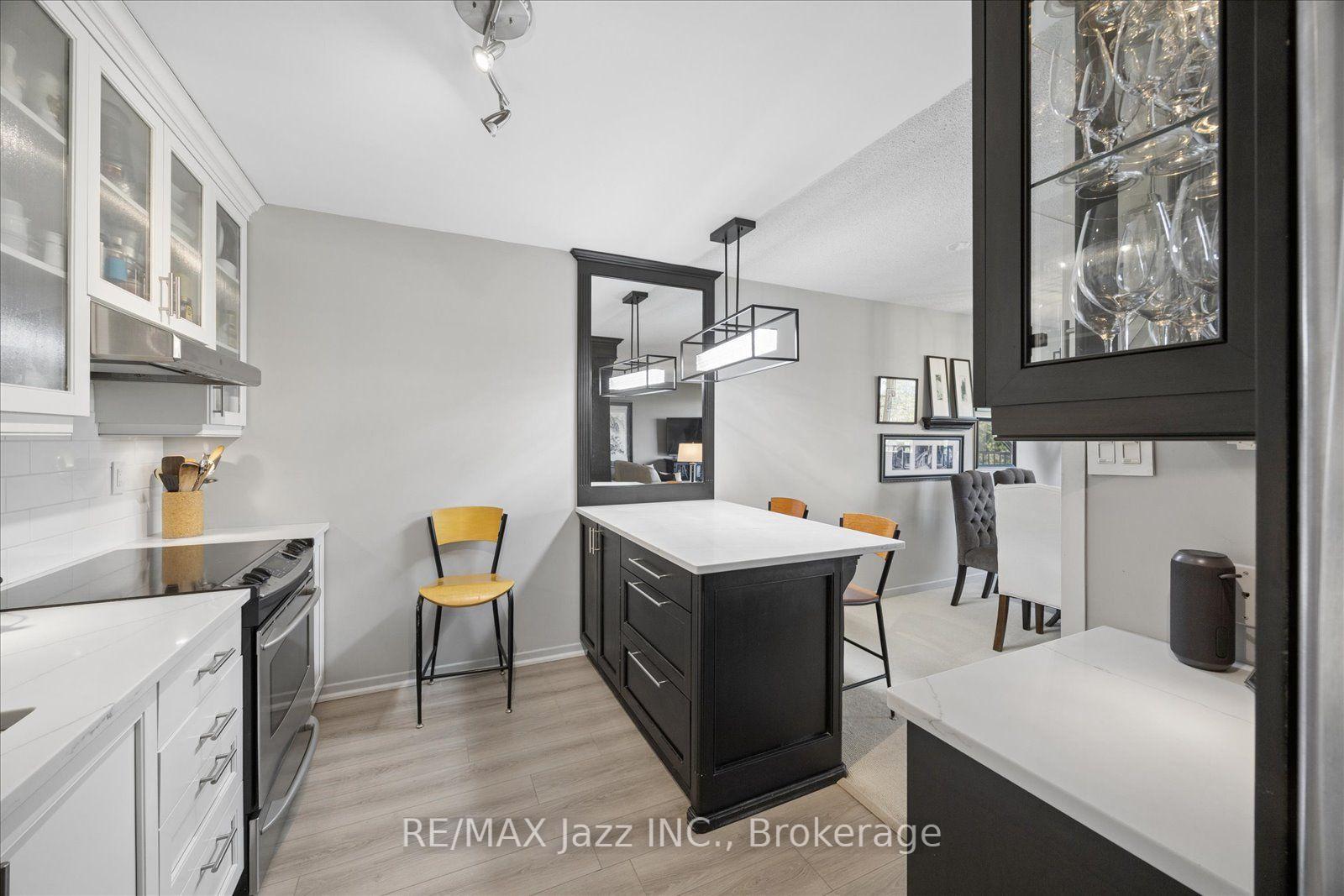 Photo 25 of Unit 405, 337 Simcoe Street N, Oshawa, O'Neill — HOMEH