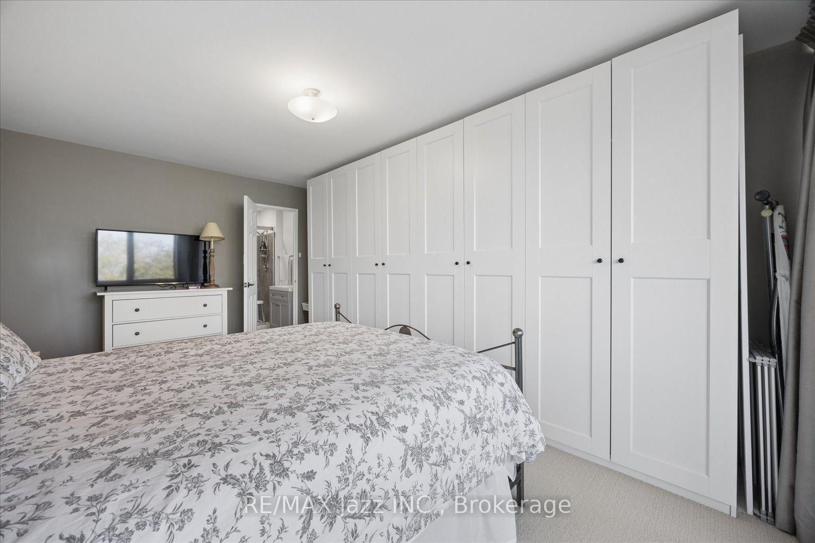 Photo 31 of Unit 405, 337 Simcoe Street N, Oshawa, O'Neill — HOMEH