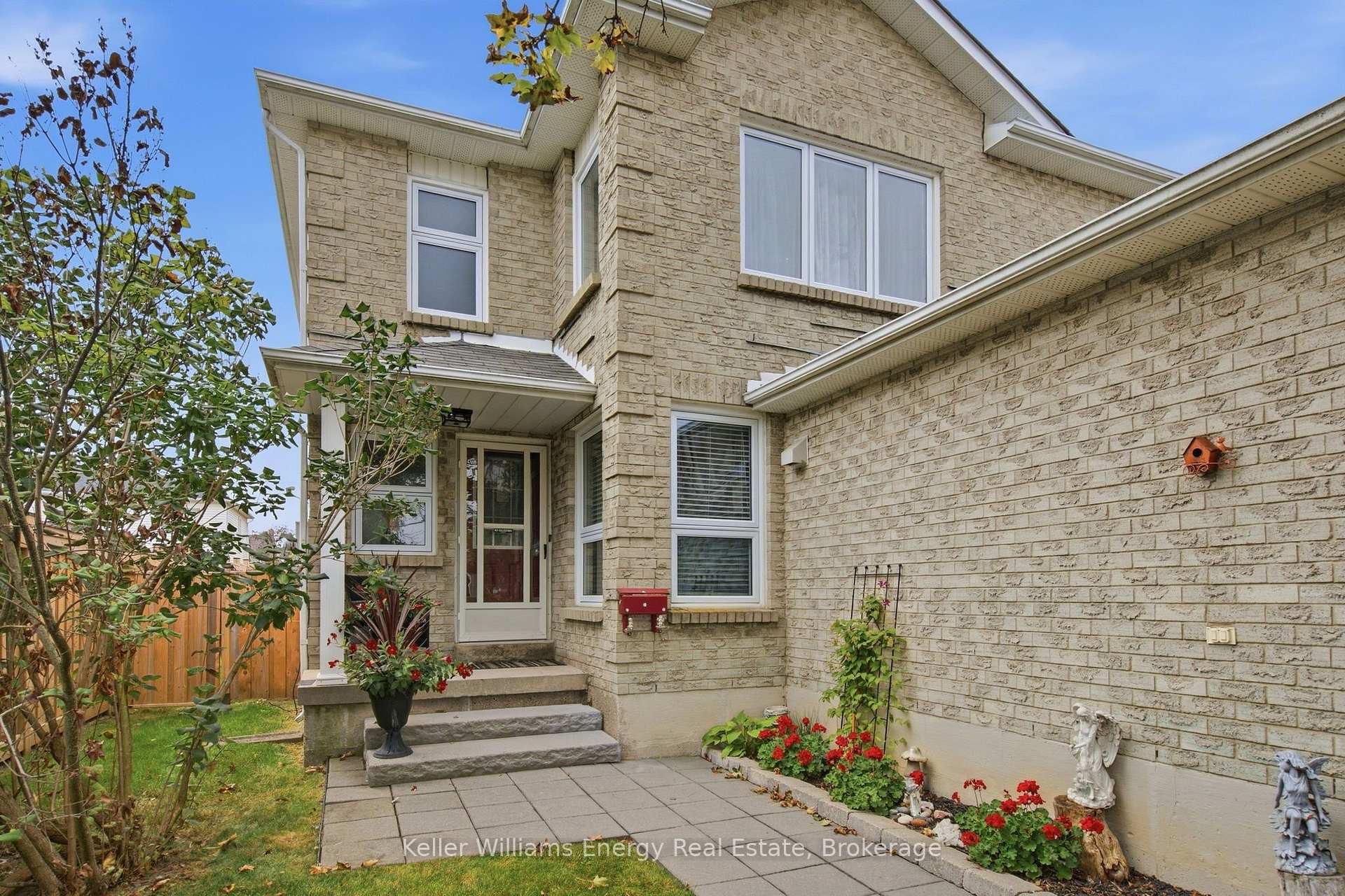 Photo 3 of 1396 Park Road S, Oshawa, Lakeview — HOMEH