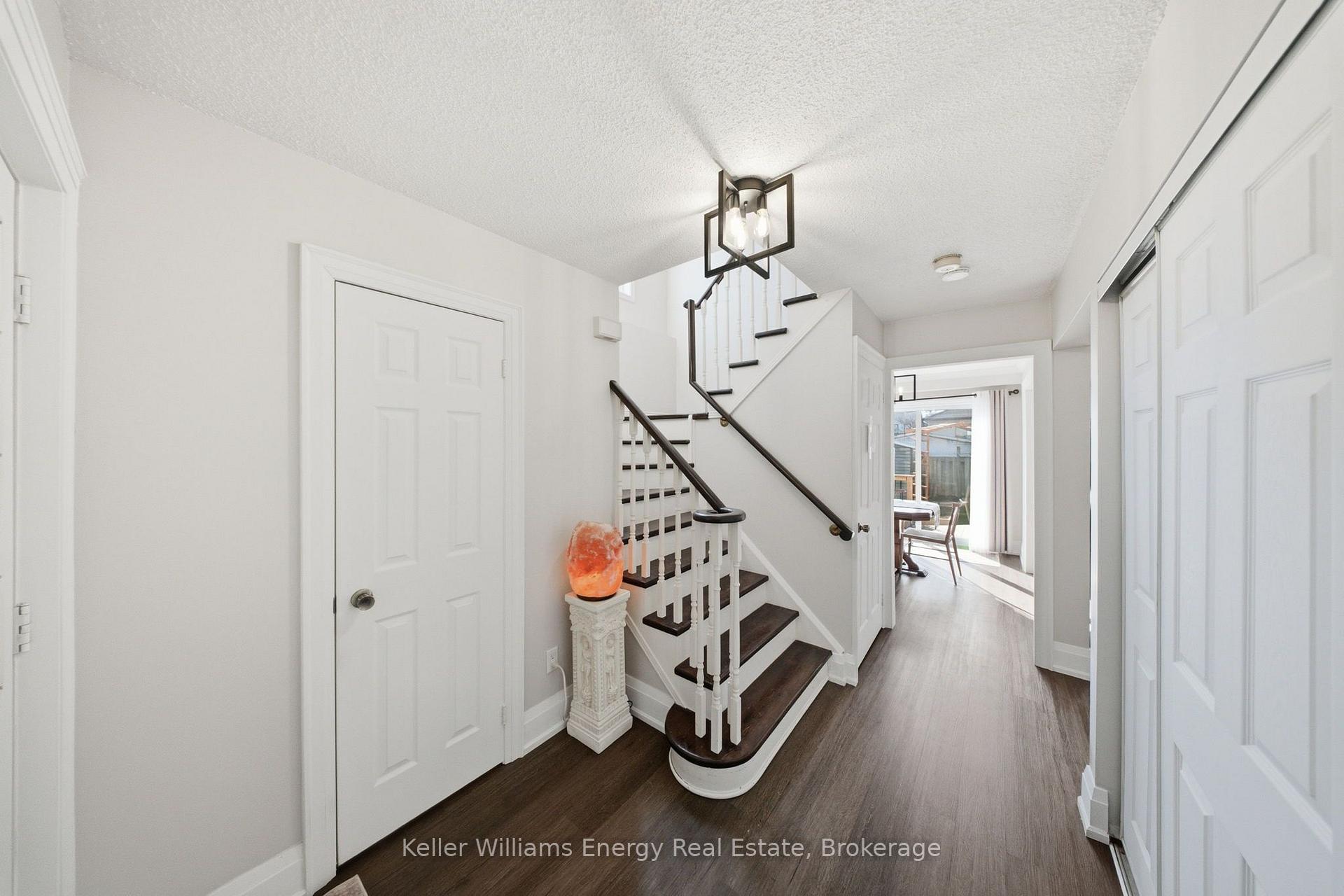 Photo 5 of 1396 Park Road S, Oshawa, Lakeview — HOMEH