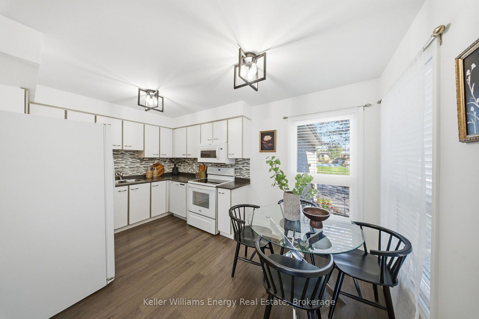 Photo 6 of 1396 Park Road S, Oshawa, Lakeview — HOMEH
