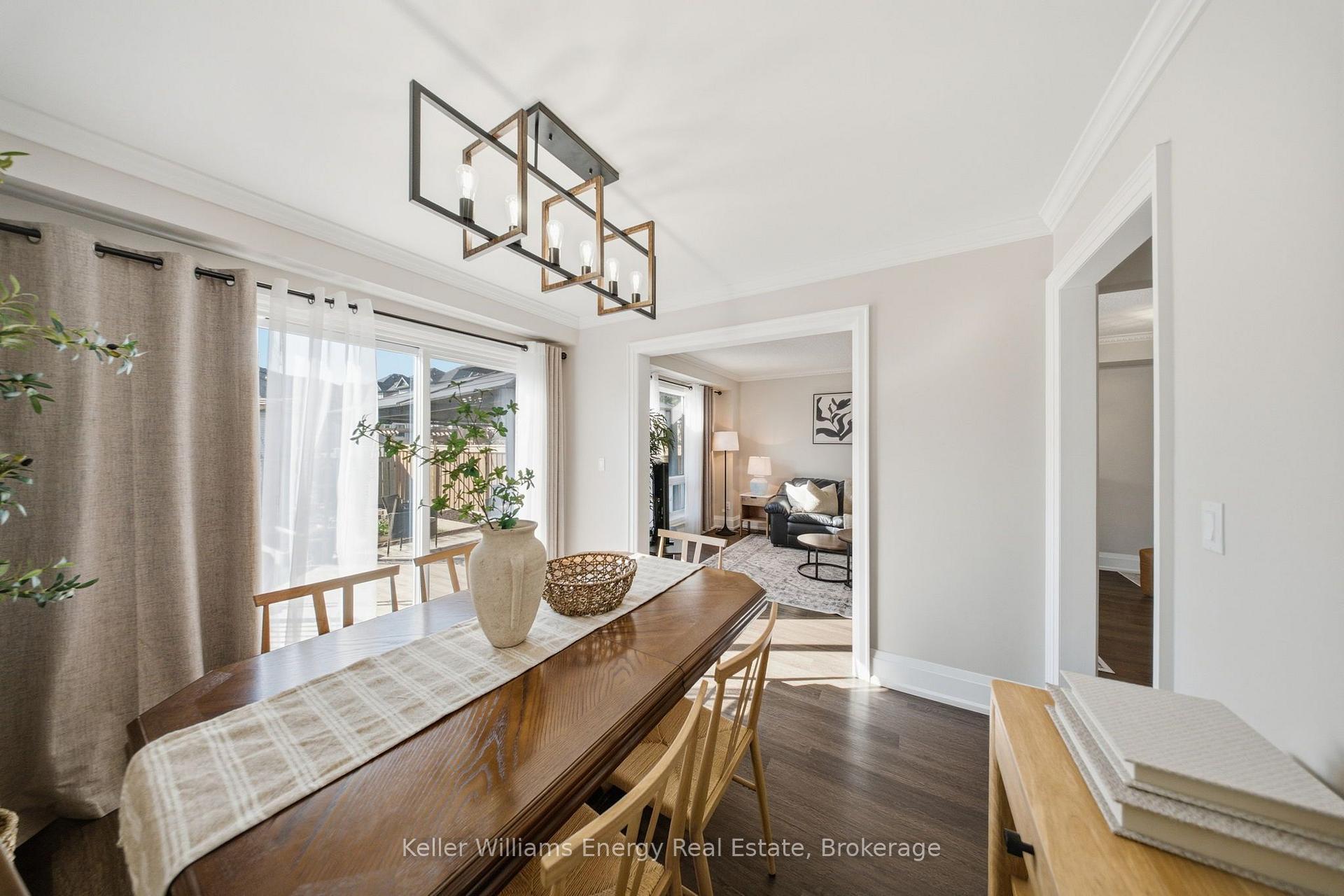 Photo 23 of 1396 Park Road S, Oshawa, Lakeview — HOMEH