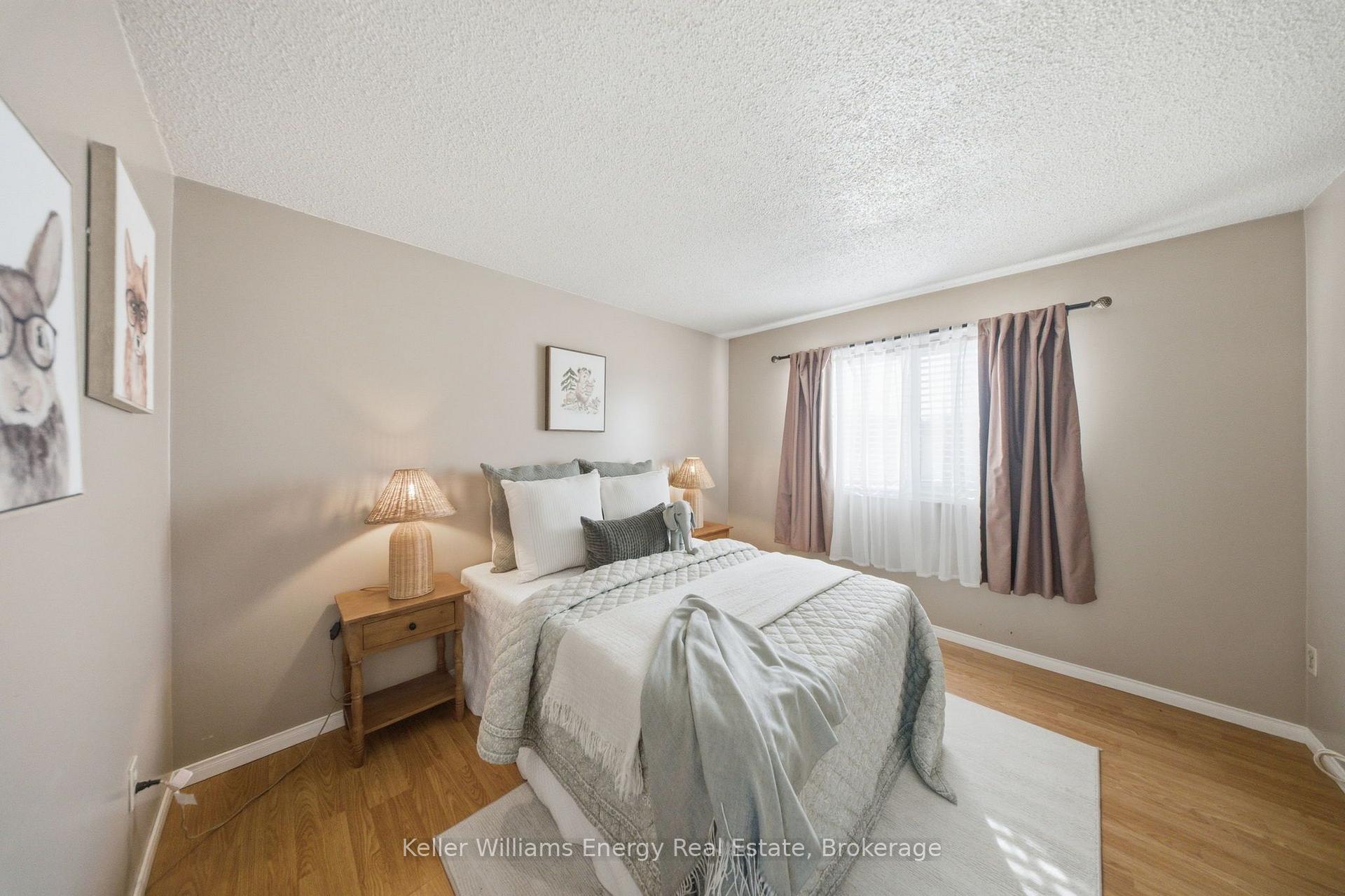 Photo 24 of 1396 Park Road S, Oshawa, Lakeview — HOMEH