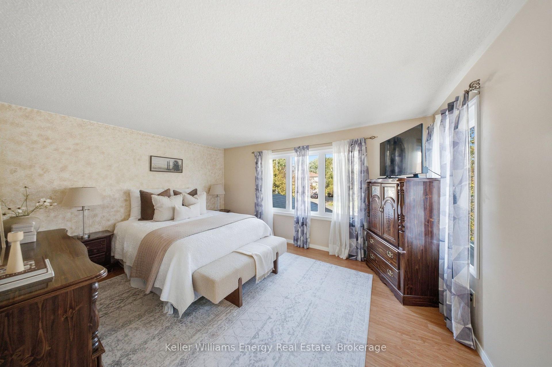 Photo 29 of 1396 Park Road S, Oshawa, Lakeview — HOMEH