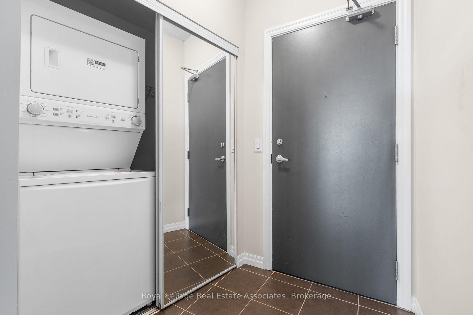 Photo 15 of Unit 1709, 223 Webb Drive, Mississauga, City Centre — HOMEH