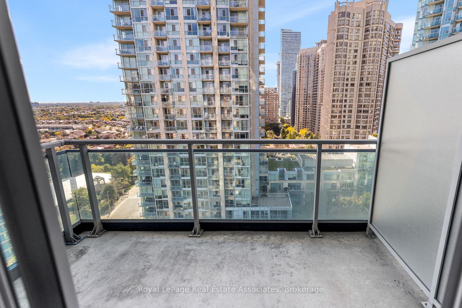 Photo 16 of Unit 1709, 223 Webb Drive, Mississauga, City Centre — HOMEH