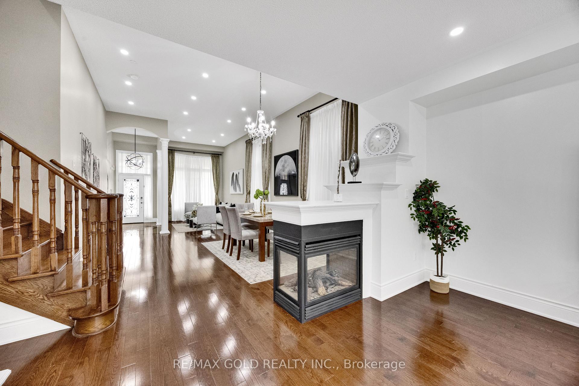 Photo 13 of 120 Watsonbrook Drive, Brampton, Sandringham-Wellington — HOMEH